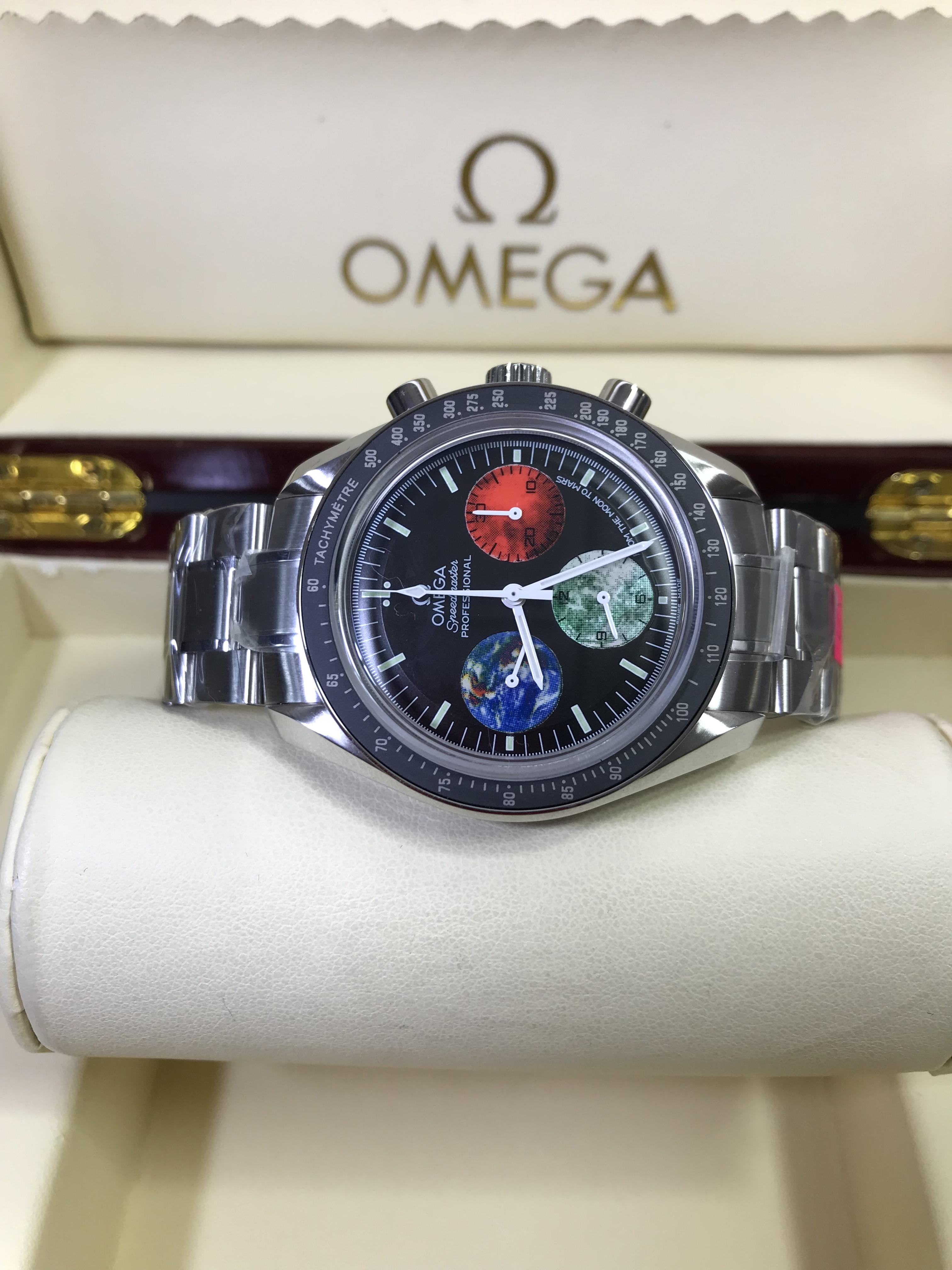 Omega Speedmaster Moonwatch