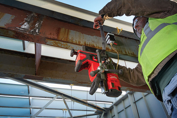 MILWAUKEE รุ่น M18 FMDP-0C0 สว่านแท่นแม่เหล็กไร้สาย 18 โวลต์ (เครื่องเปล่า)