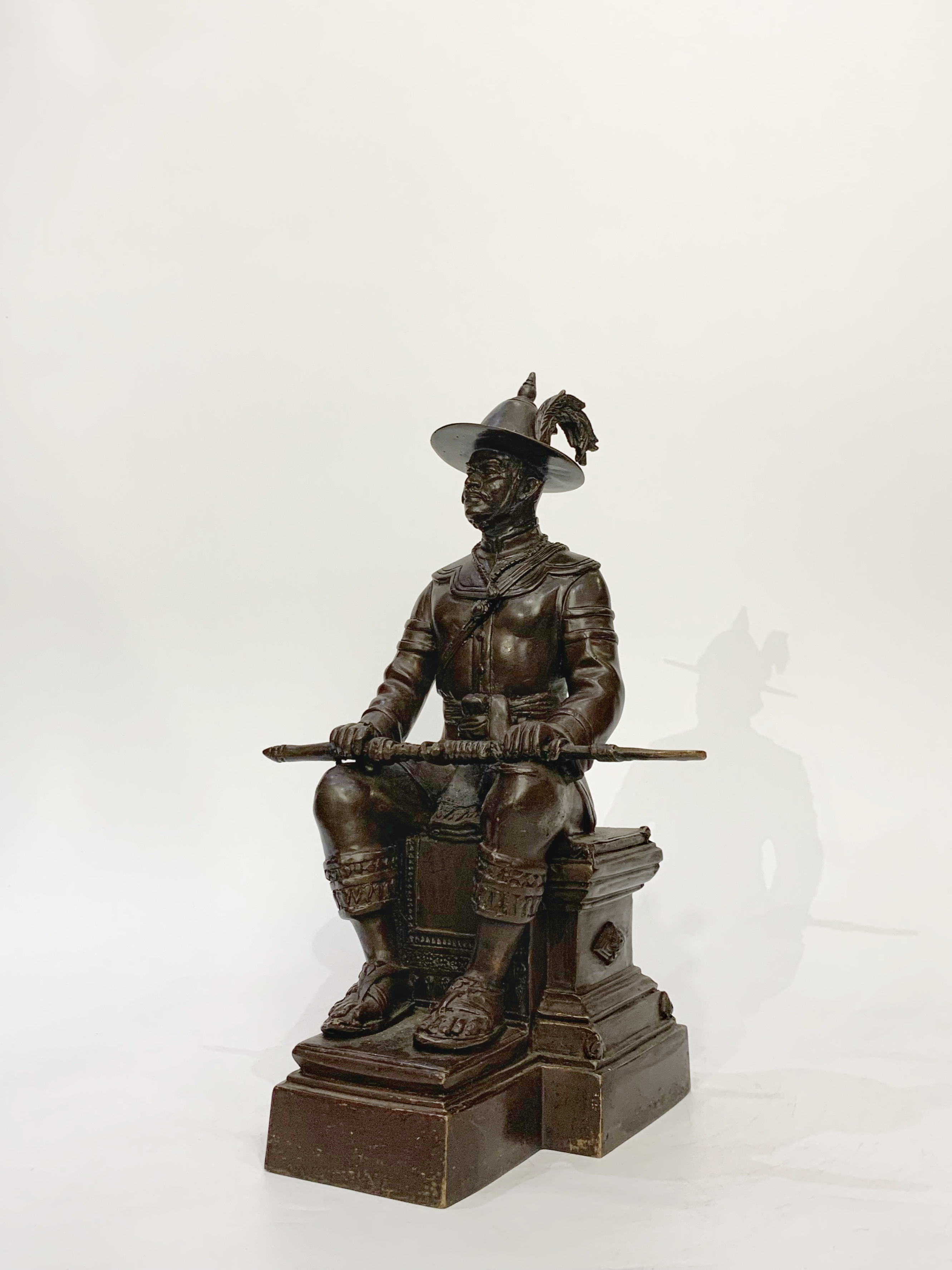 พระเจ้าตากสินมหาราช นั่งบัลลังก์ หน้าตัก 7 นิ้ว