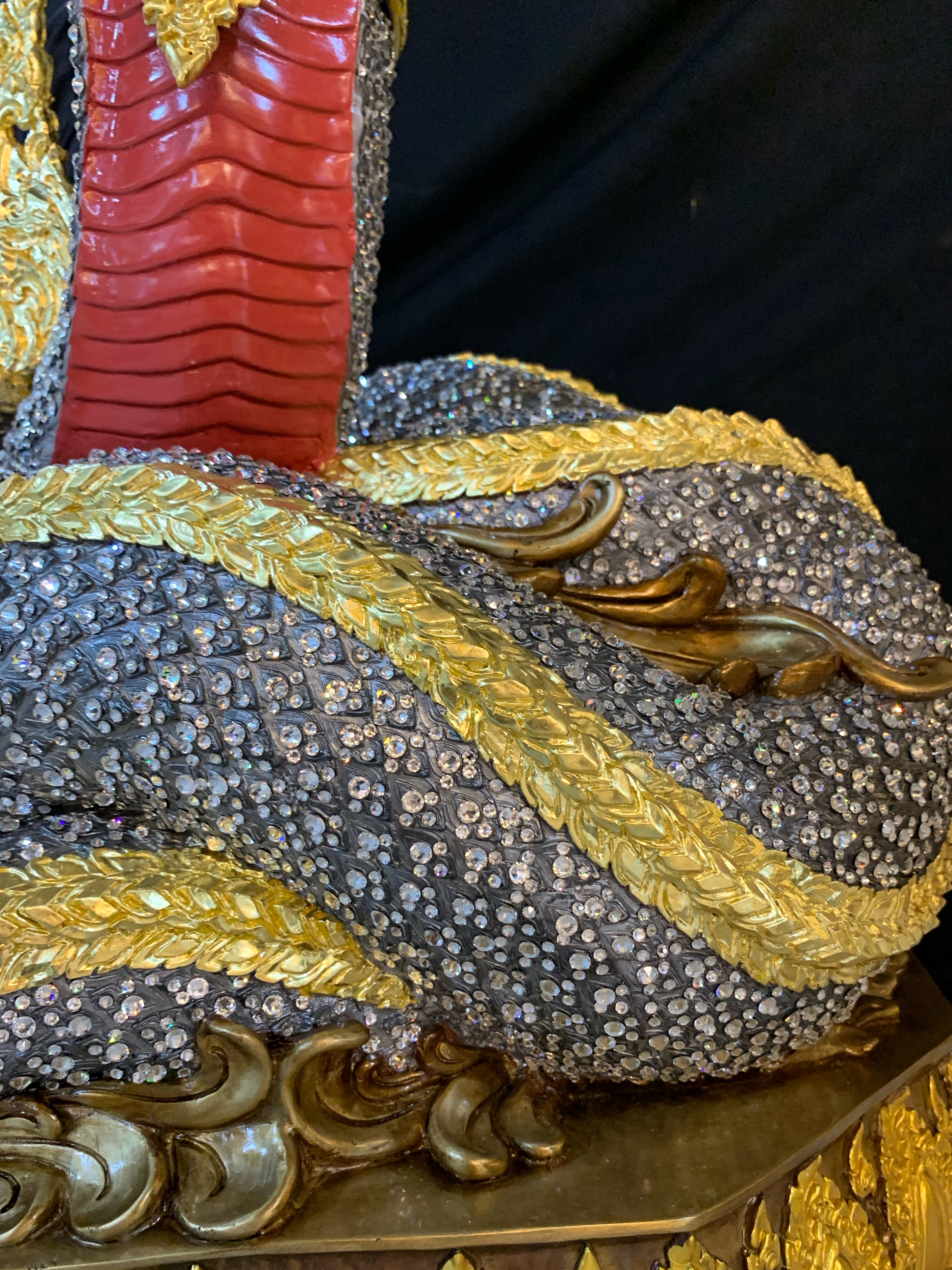 พญานาค สูง 159 cm.