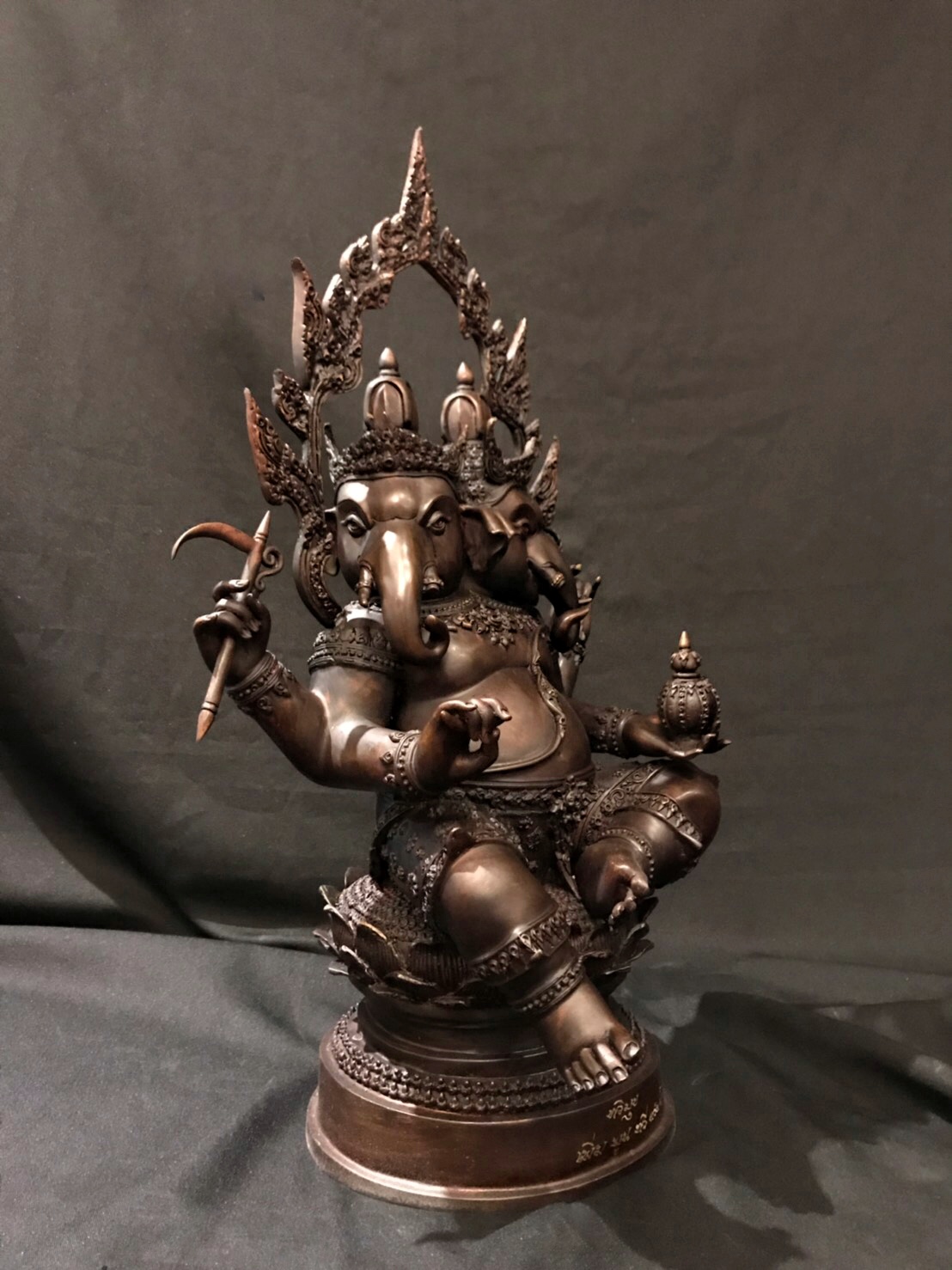 พระพิฆเนศ ปางทวิมุข หน้าตัก 9 นิ้ว