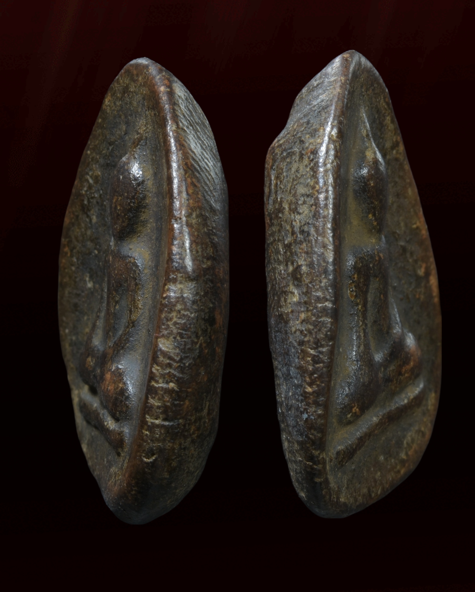 พระนางกำแพง กลีบบัว