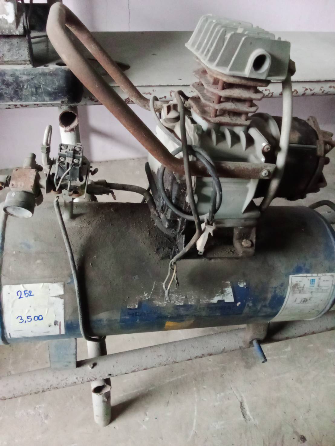 ปั้มลมโรตารี่ พูม่า 3 HP เก่า ตัวเล็ก