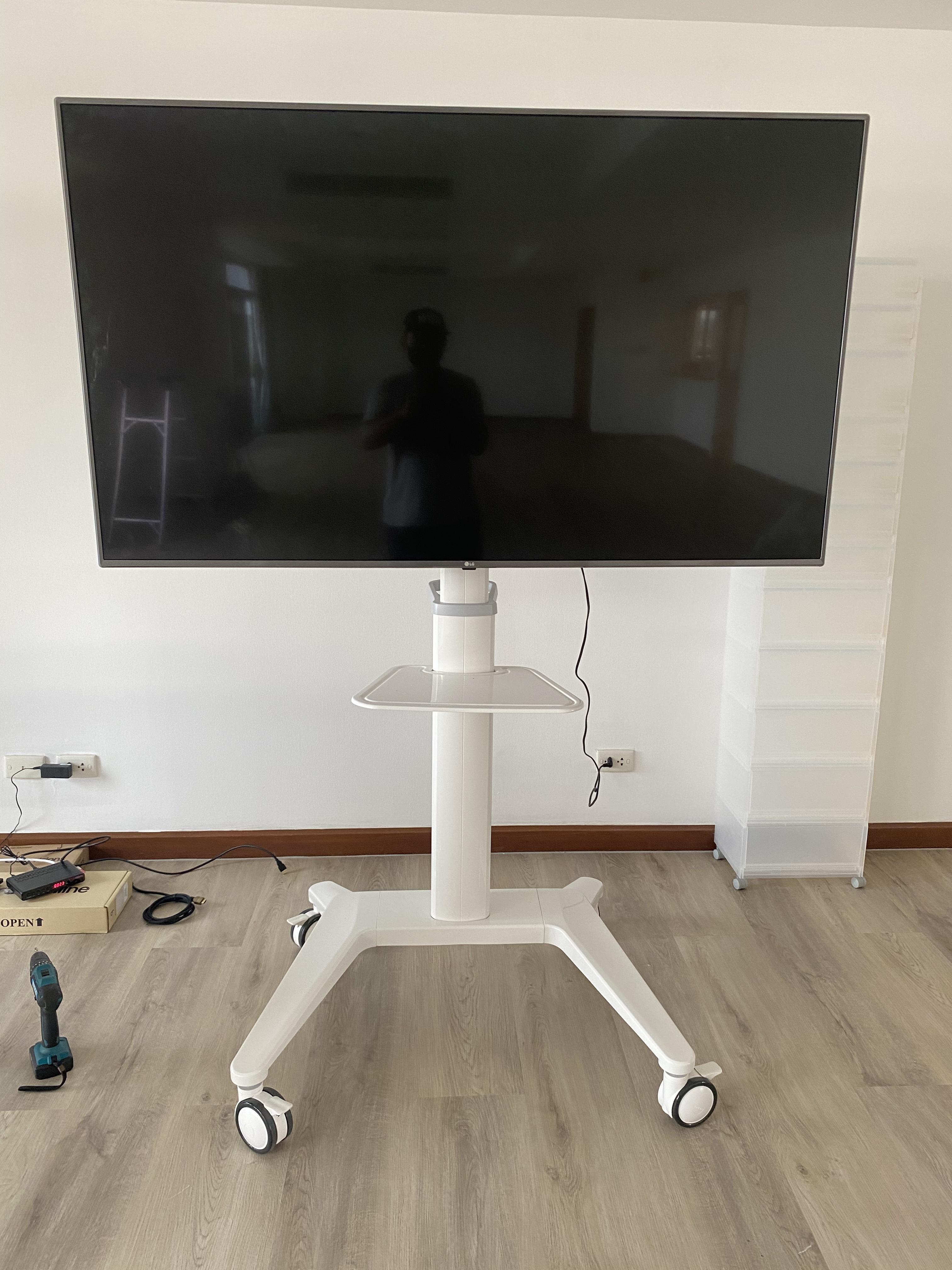 JMTVSTAND MT-F9200ขาตั้งพื้นทีวีมีล้อเลื่อน วัสดุอลูมิเนียม {สีขาว} รูปทรงสวยงาม ทันสมัย รองรับทีวีขนาด 37"-75"นิ้ว{รับประกัน 3ปี0964746498 }