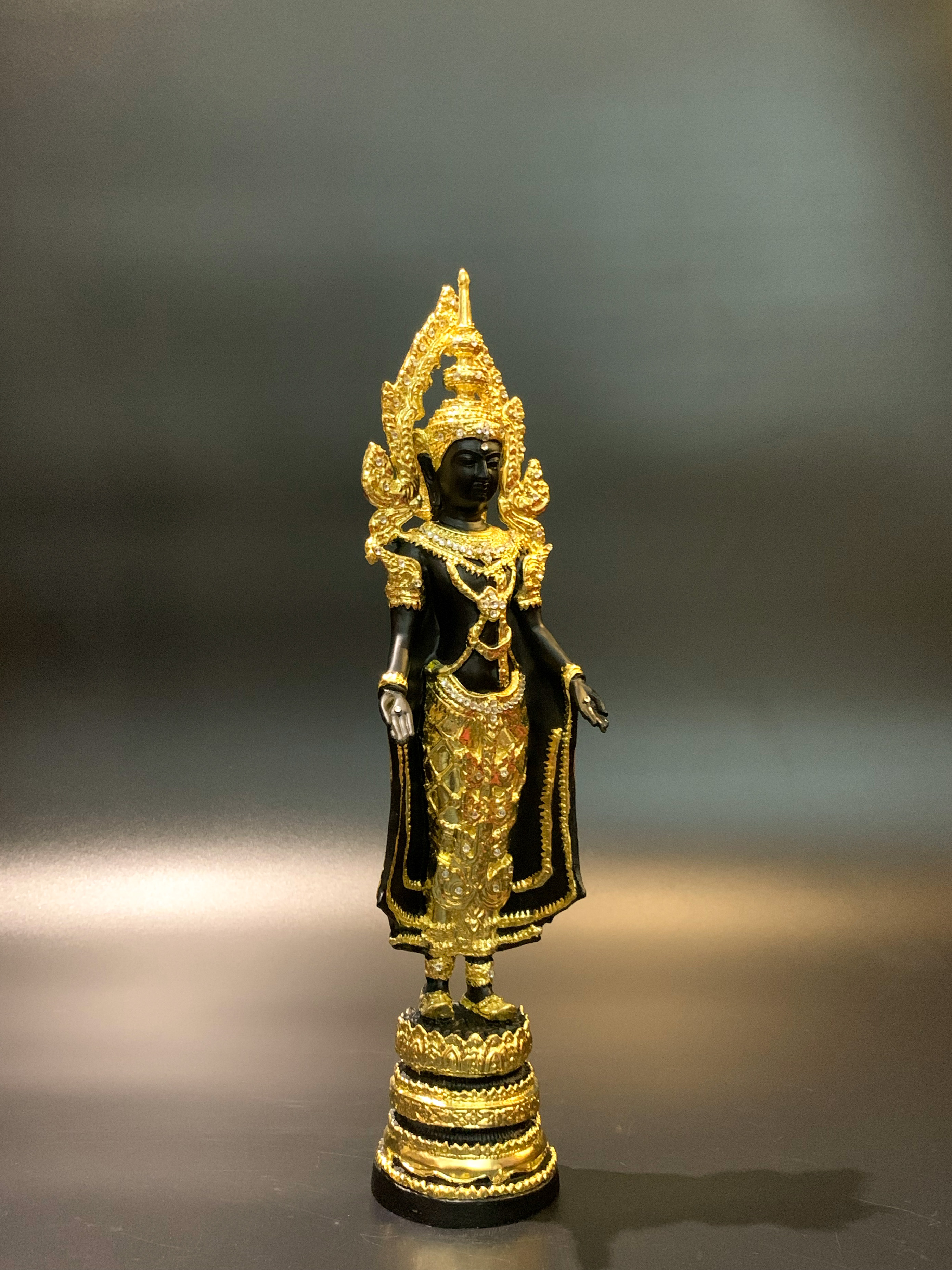 พระพุทธมหาจักรพรรดิ ปางเปิดโลก หน้าตัก 5 นิ้ว