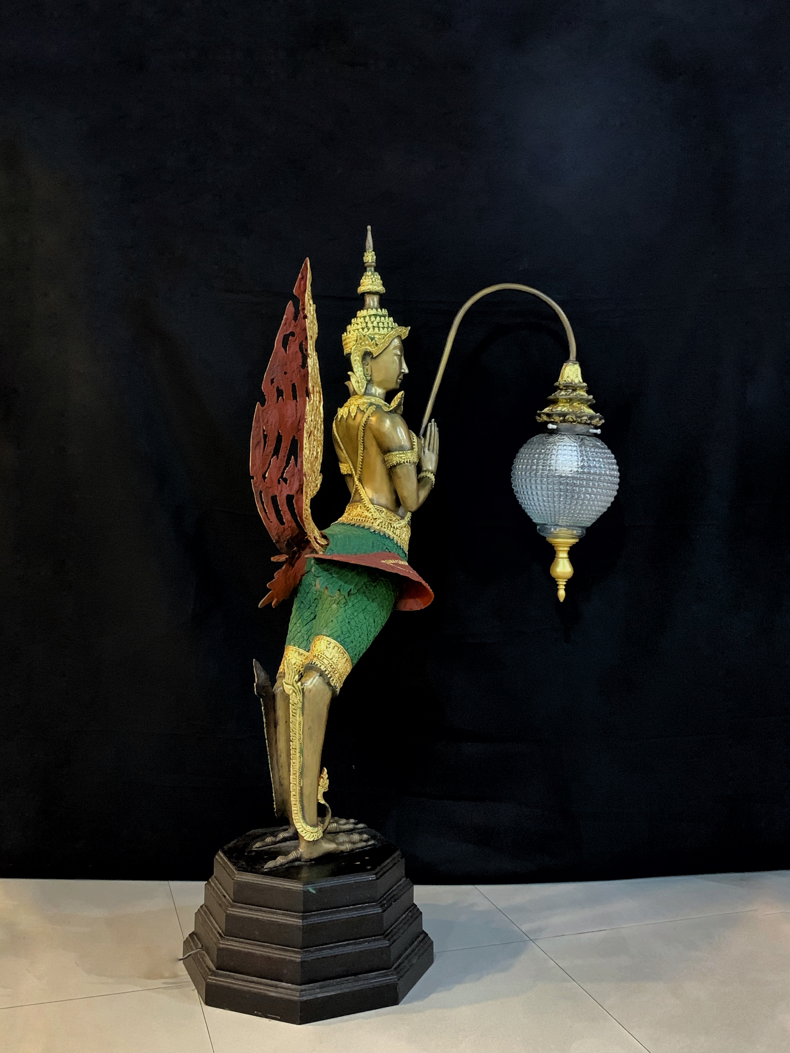 กินรีถือโคมไฟ (คู่)