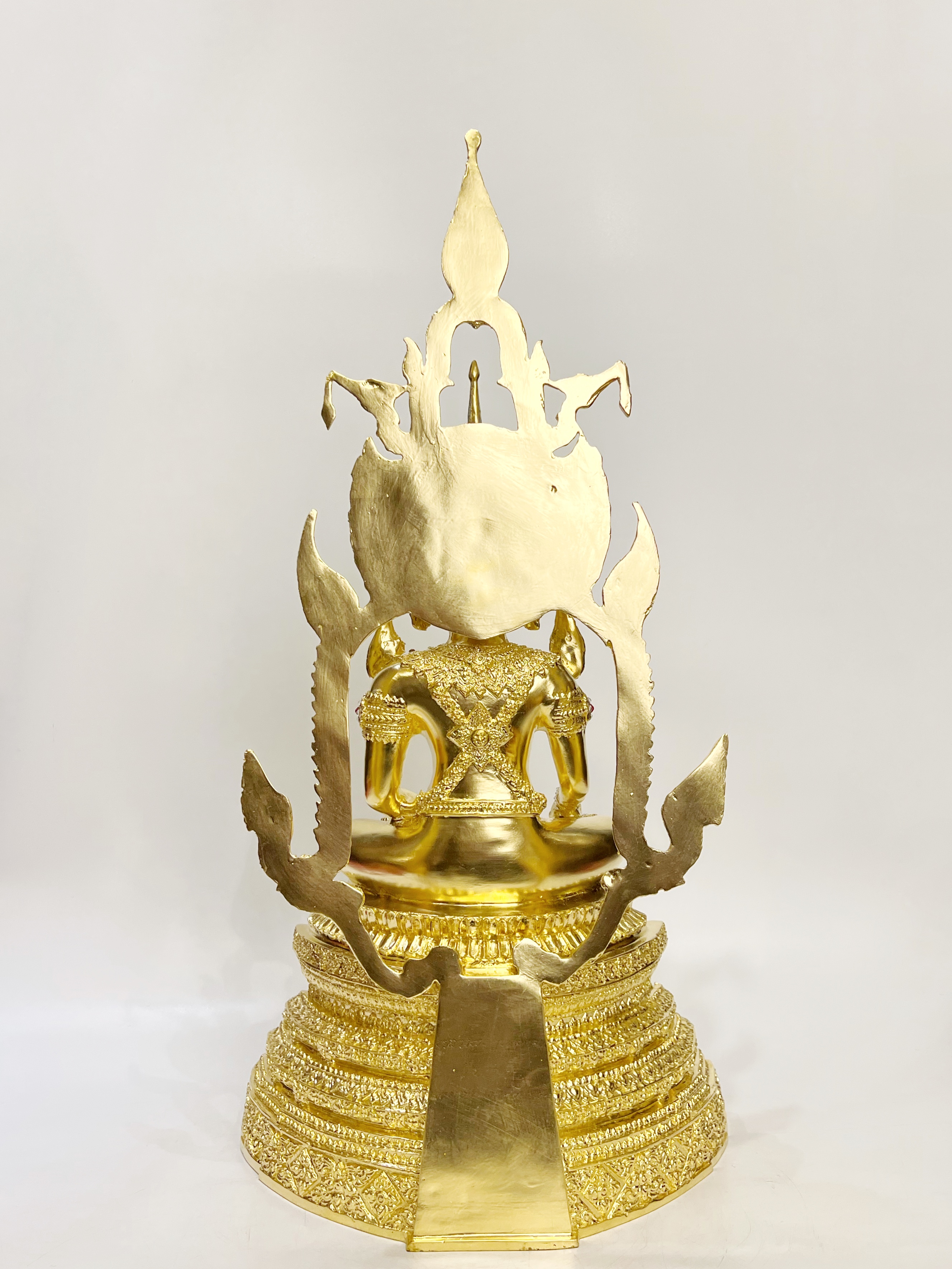 สมเด็จองค์ปฐม หน้าตัก 9 นิ้ว