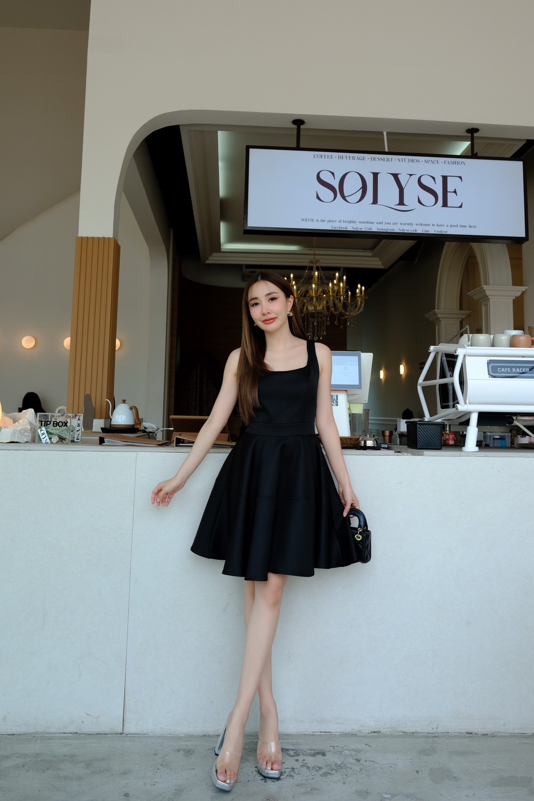 Morin dress #4805 เดรสสั้นผ้าพรีเมี่ยมอัดกาวอย่างดี ทรงสวยแบบตะโกน ช่วงบนเก็บหุ่นสไตล์Corset thitiya