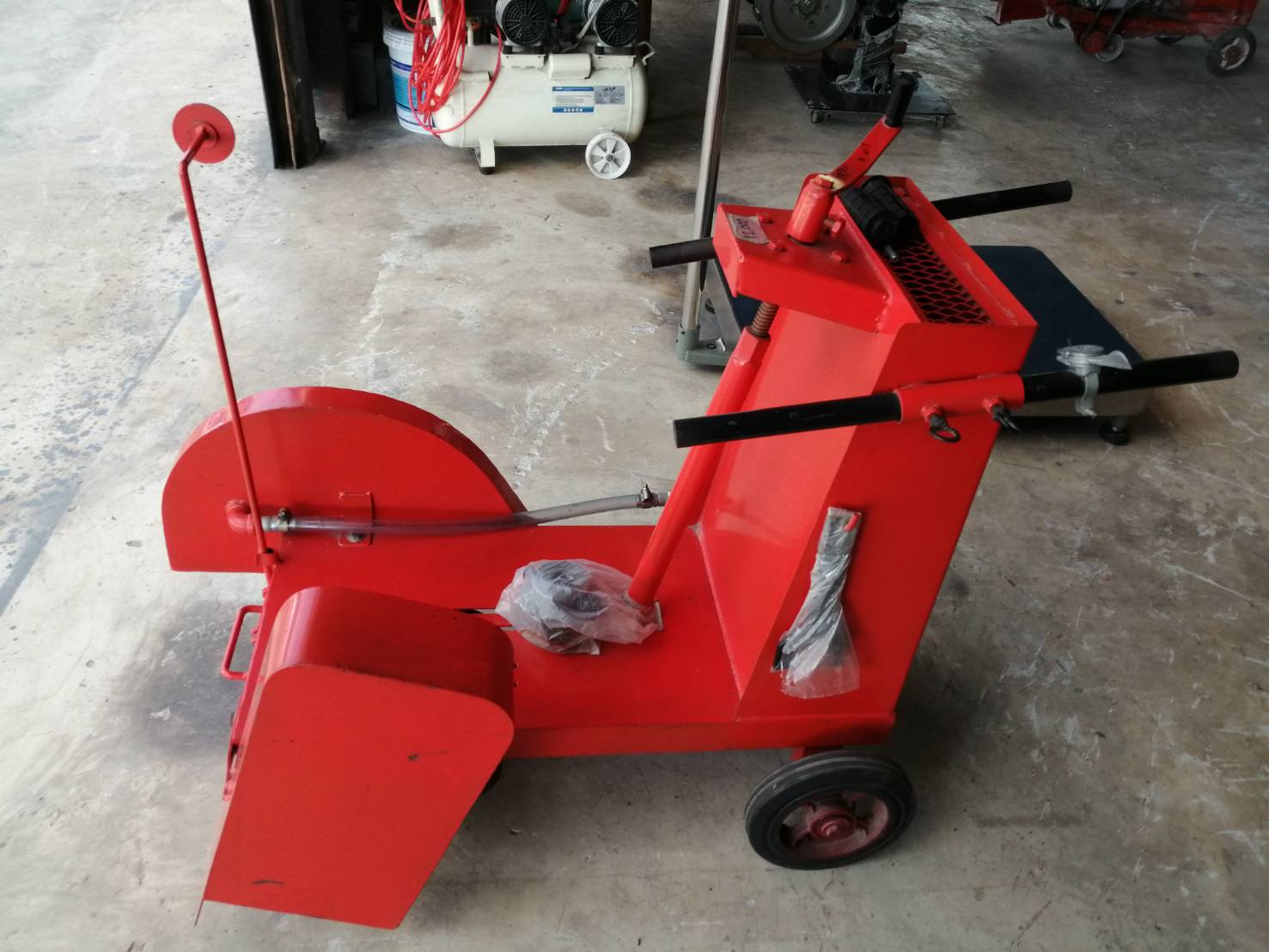 แท่นตัดถนน แท่นตัดคอนกรีต ขนาด 16 นิ้ว เฉพาะแท่น