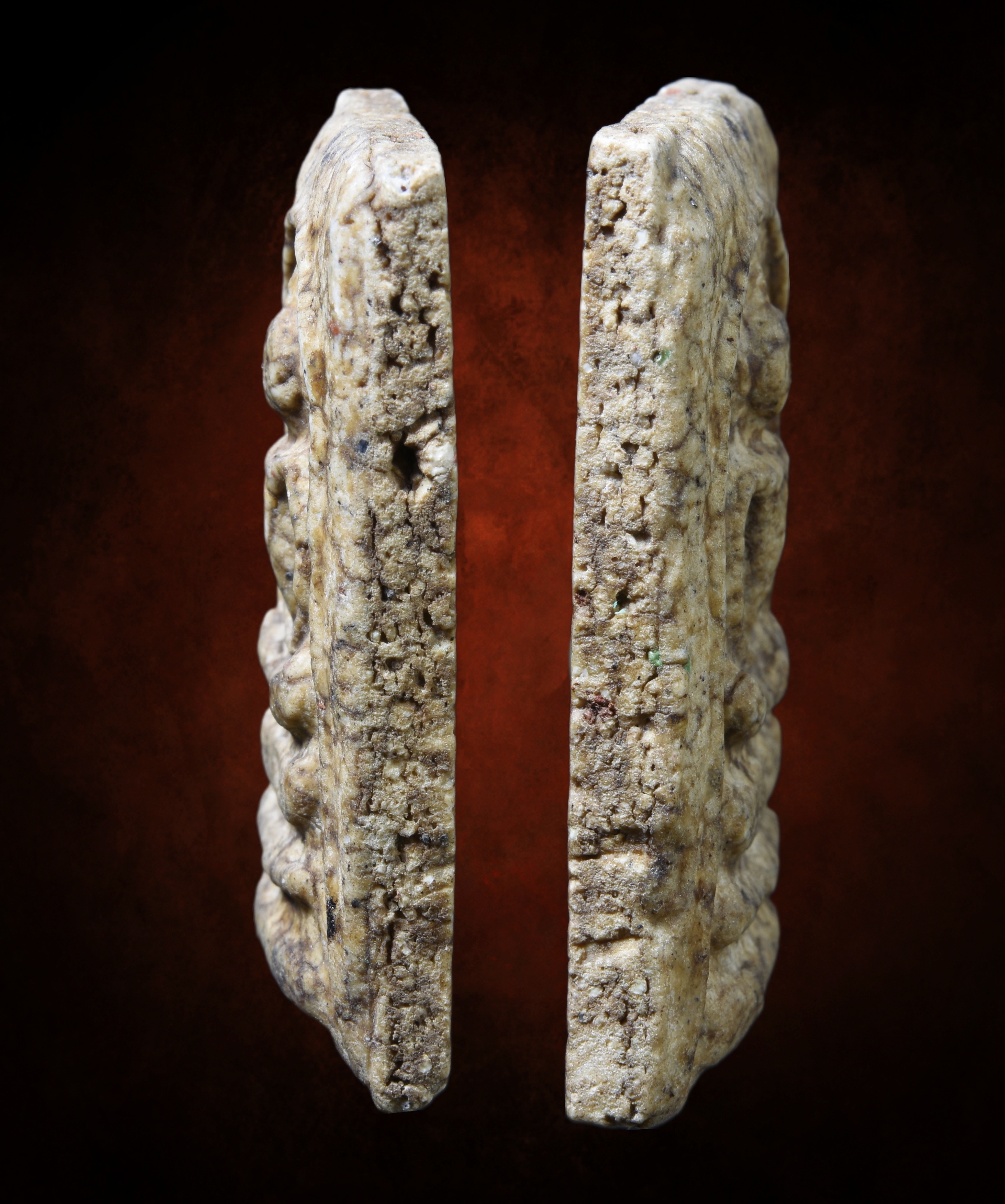 พระสมเด็จ พิมพ์อกครุฑ