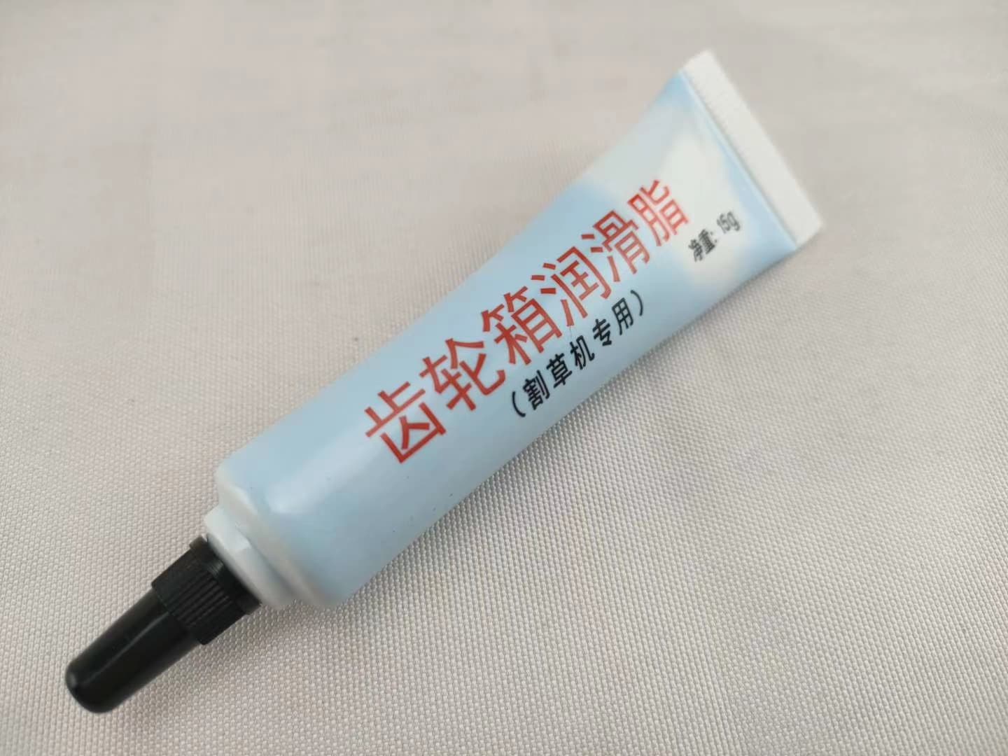 จาระบีใส่หัวเกียร์ เครื่องตัดหญ้า หลอดเล็ก 15 กรัม