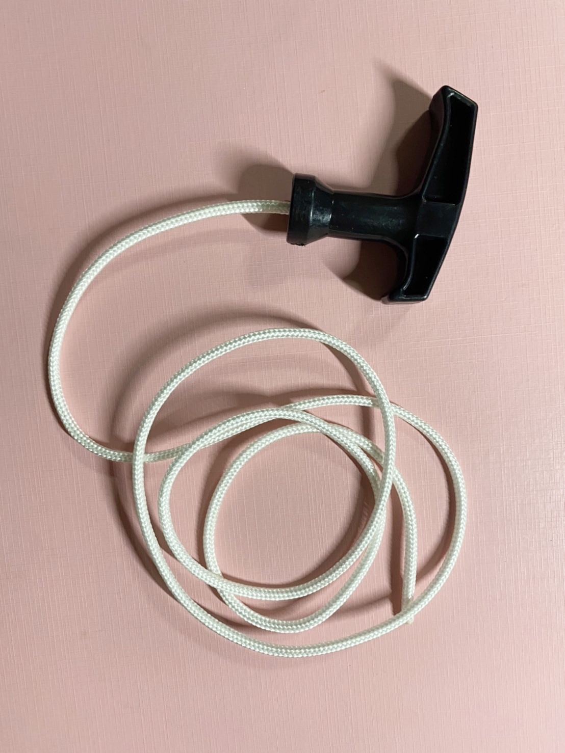 มือดึงสตาร์ทเครื่องตัดหญ้า+เชือกขนาด 3 มิล ยาว 1เมตร