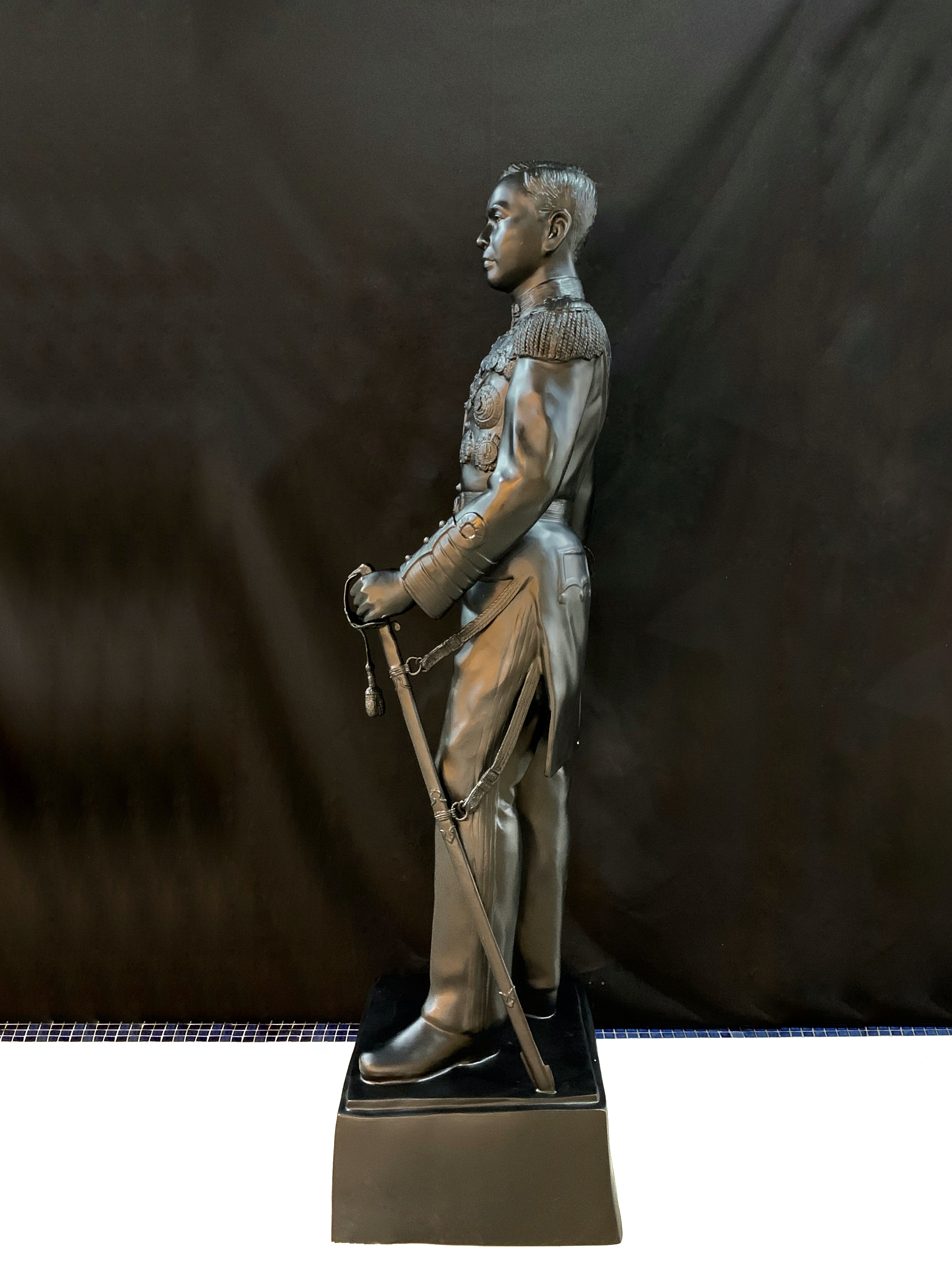 เสด็จเตี่ยกรมหลวงชุมพร ขนาดเท่าจริง