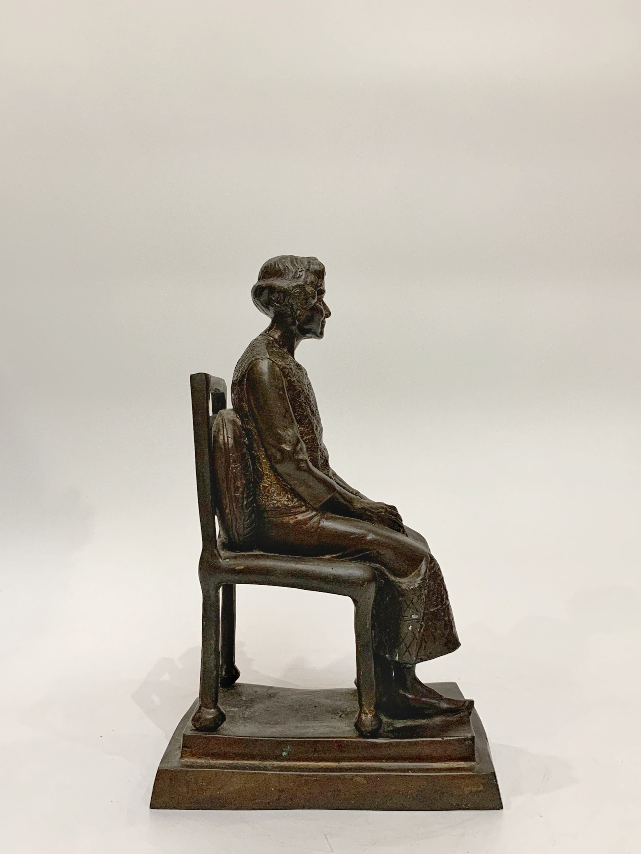 สมเด็จย่า หน้าตัก 7 นิ้ว