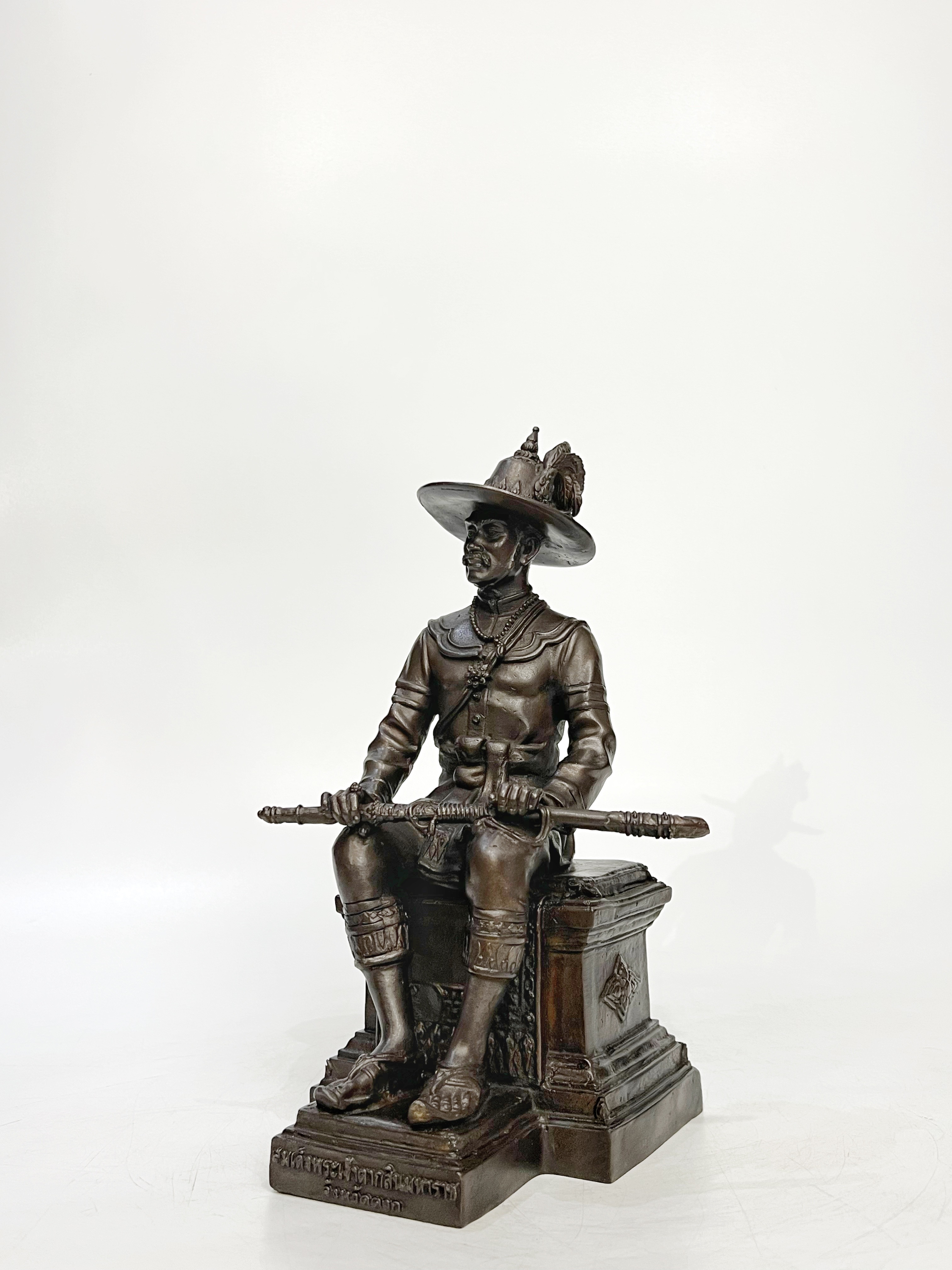 สมเด็จพระเจ้าตากสินมหาราช นั่งบัลลังก์ หน้าตัก 5 นิ้ว (หมายเลข 54)