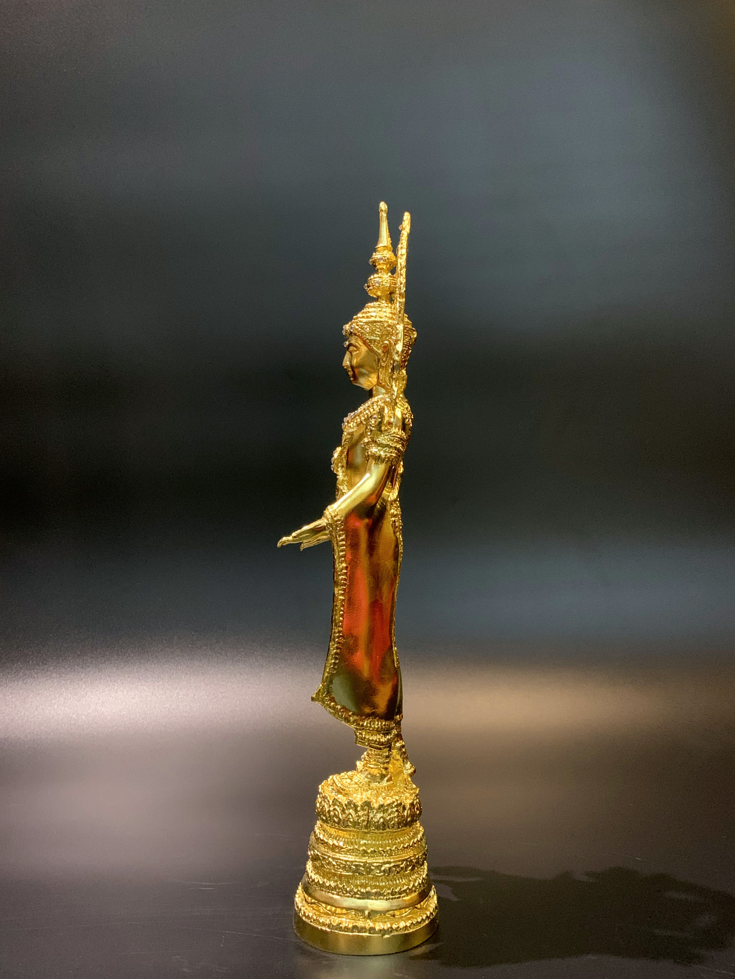 พระพุทธมหาจักรพรรดิ ปางเปิดโลก หน้าตัก 5 นิ้ว