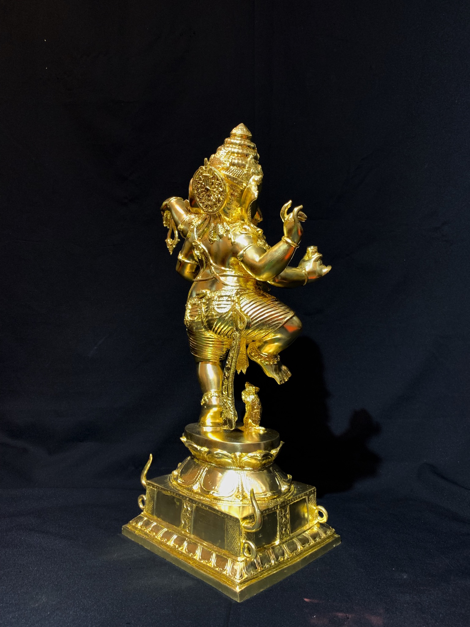 สถานะโชว์ : พระพิฆเนศวร์ นาฏราชมหาราช