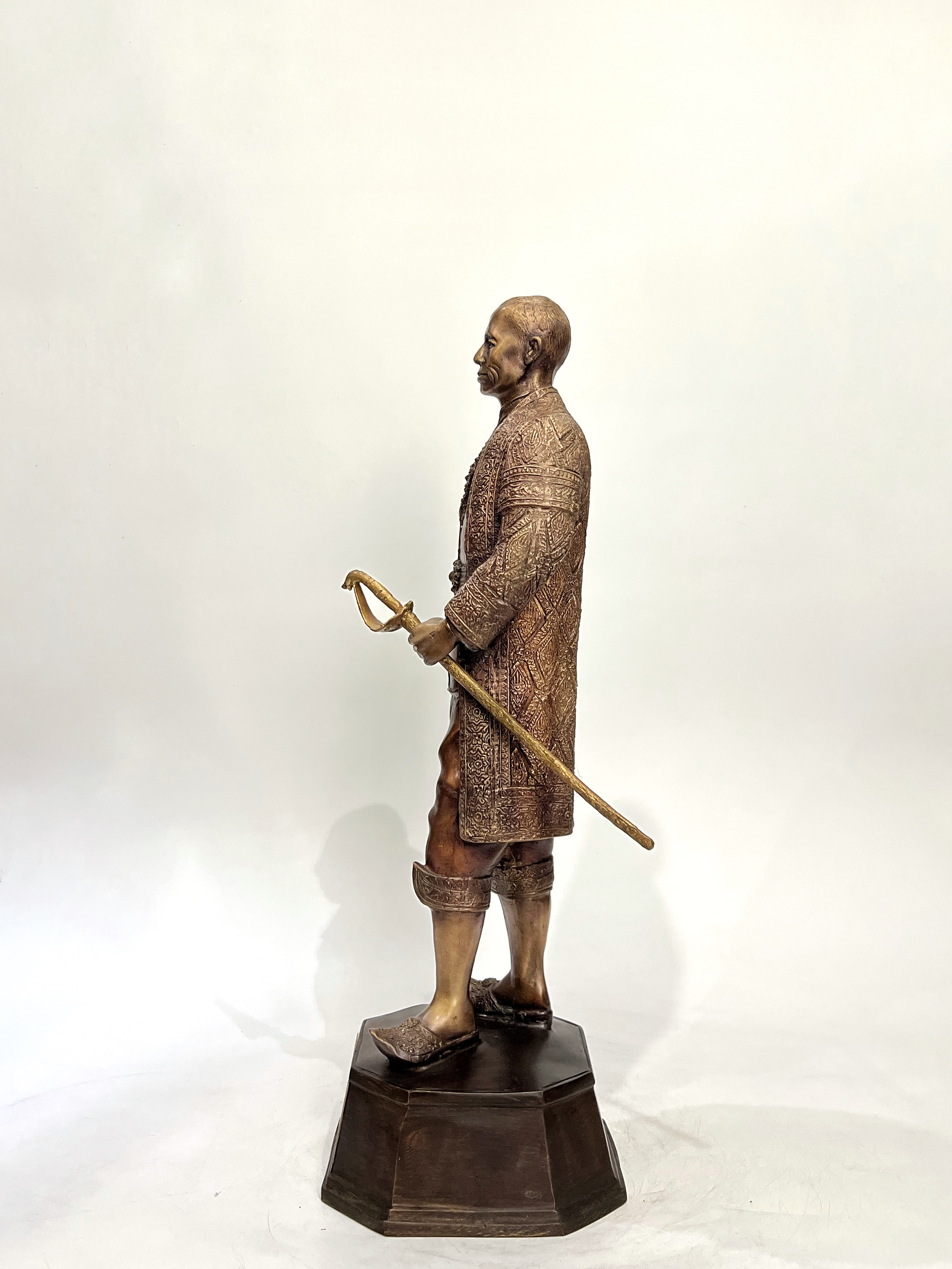 รัชกาลที่ 4 หน้าตัก 9 นิ้ว