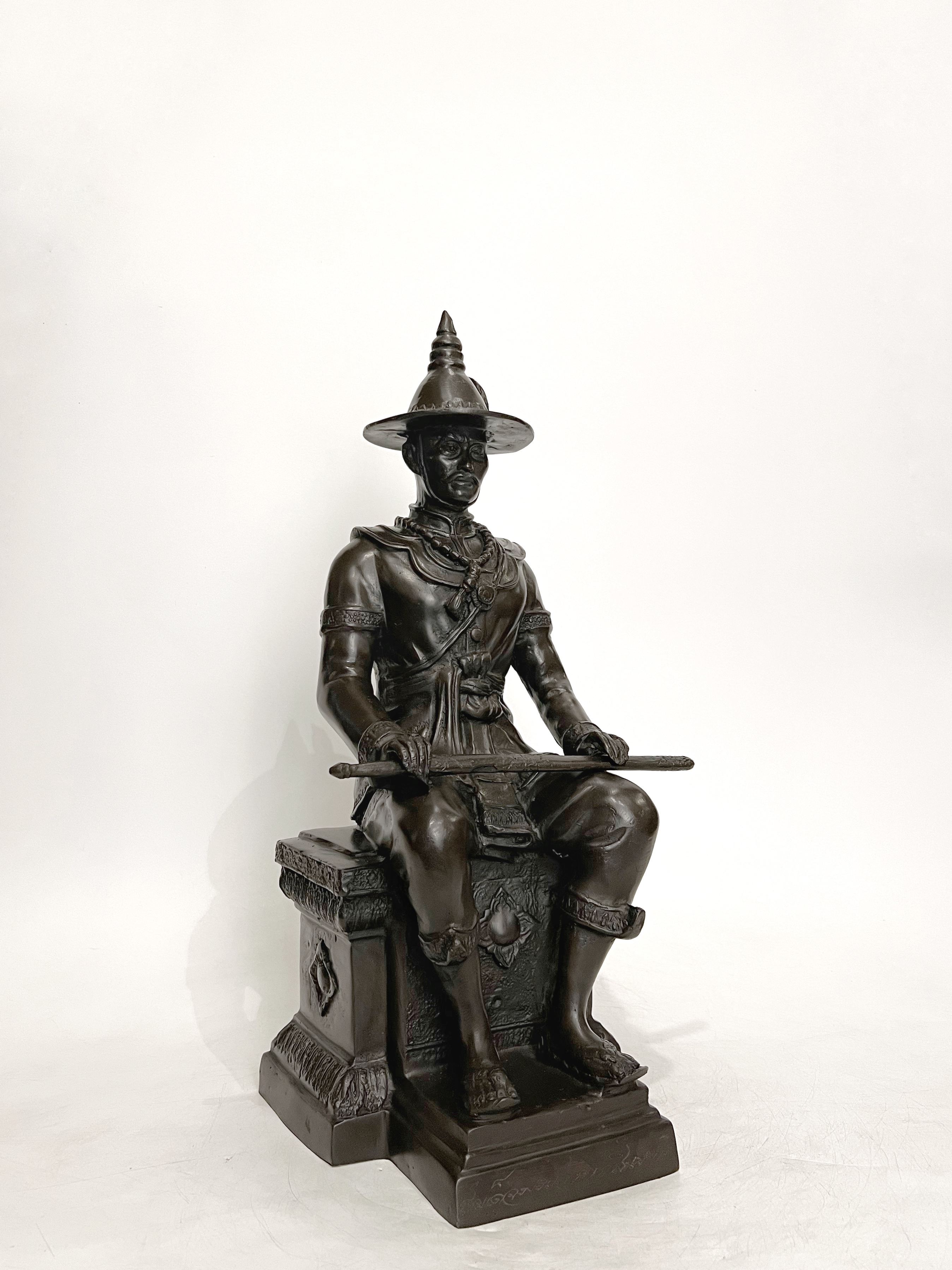 สมเด็จพระเจ้าตากสินมหาราช นั่งบัลลังก์ หน้าตัก 12 นิ้ว