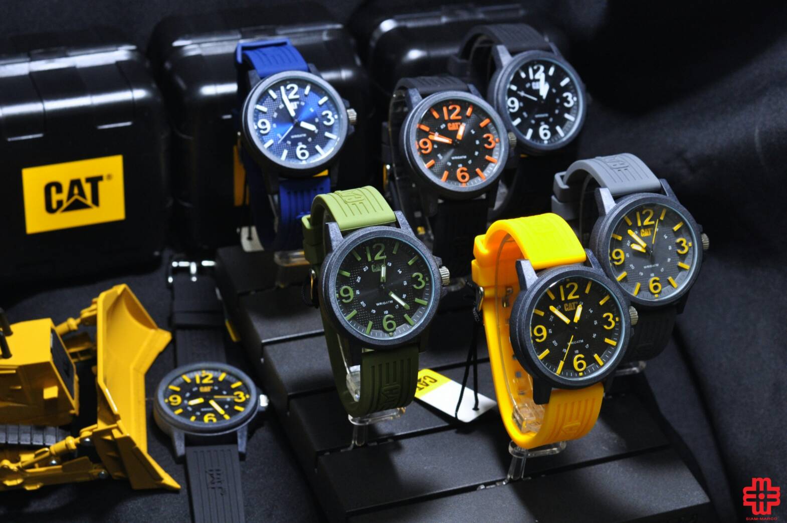 CAT Watches LF.111.23.133 Groovy Black / Military Green Caterpillar watches