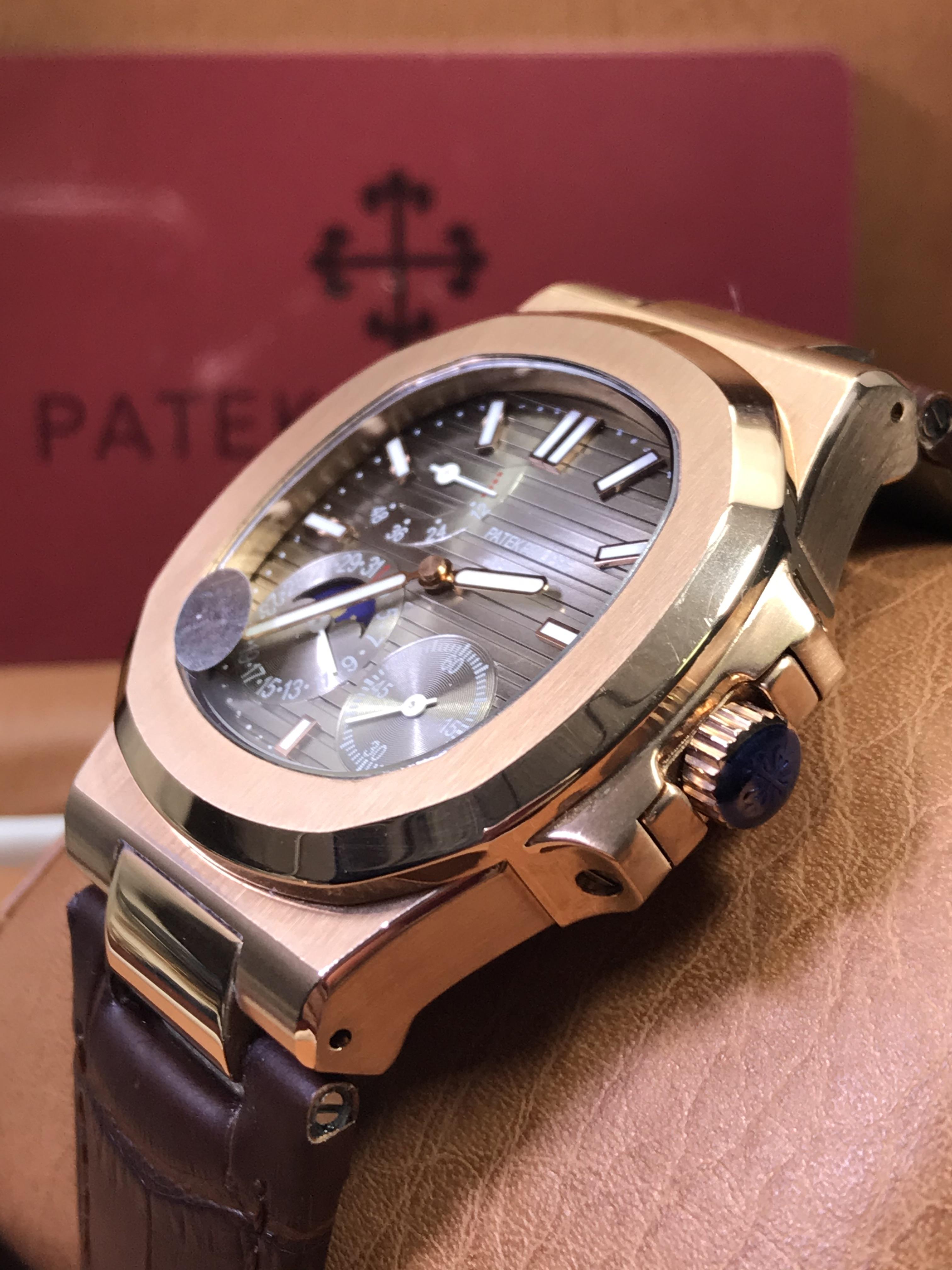 Patek Philippe Nautilus 5712R-001 (5A)