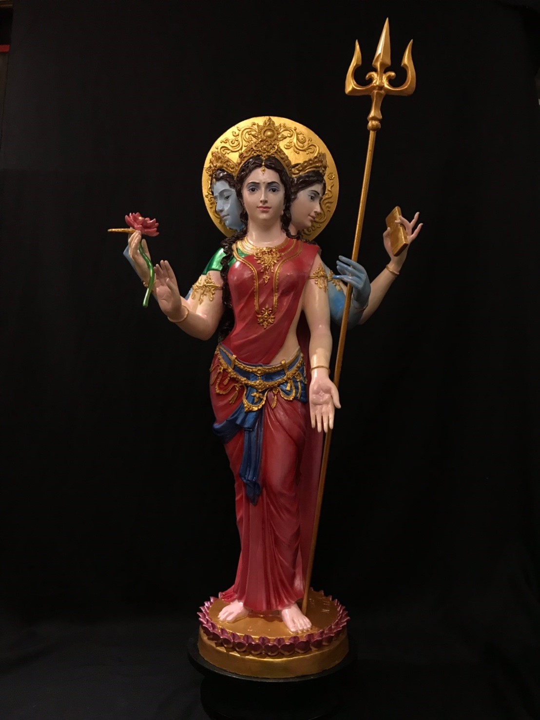 พระตรีศักติมหาเทวี