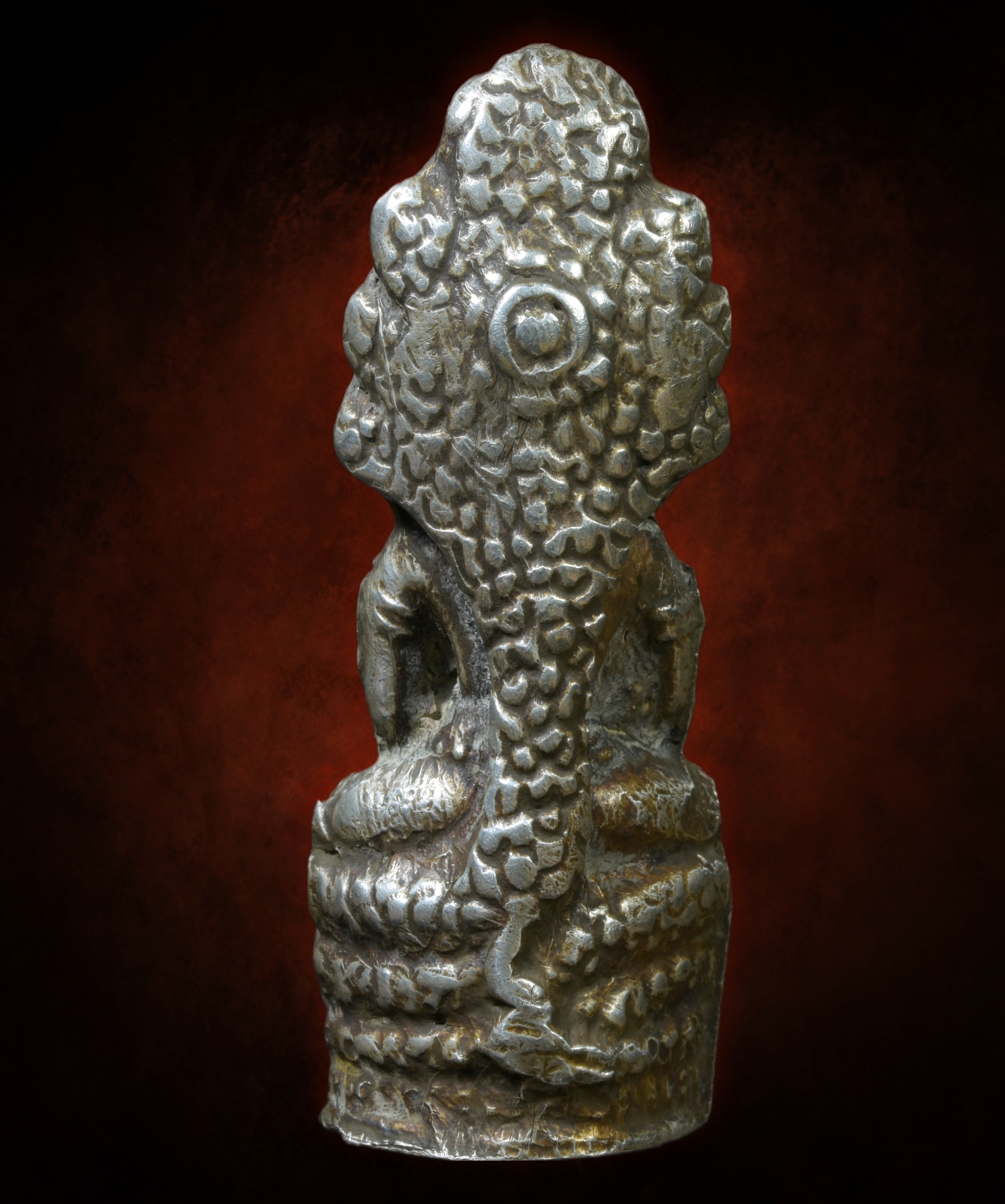 พระปางนาคปรก เนื้อว่าน บุเงิน