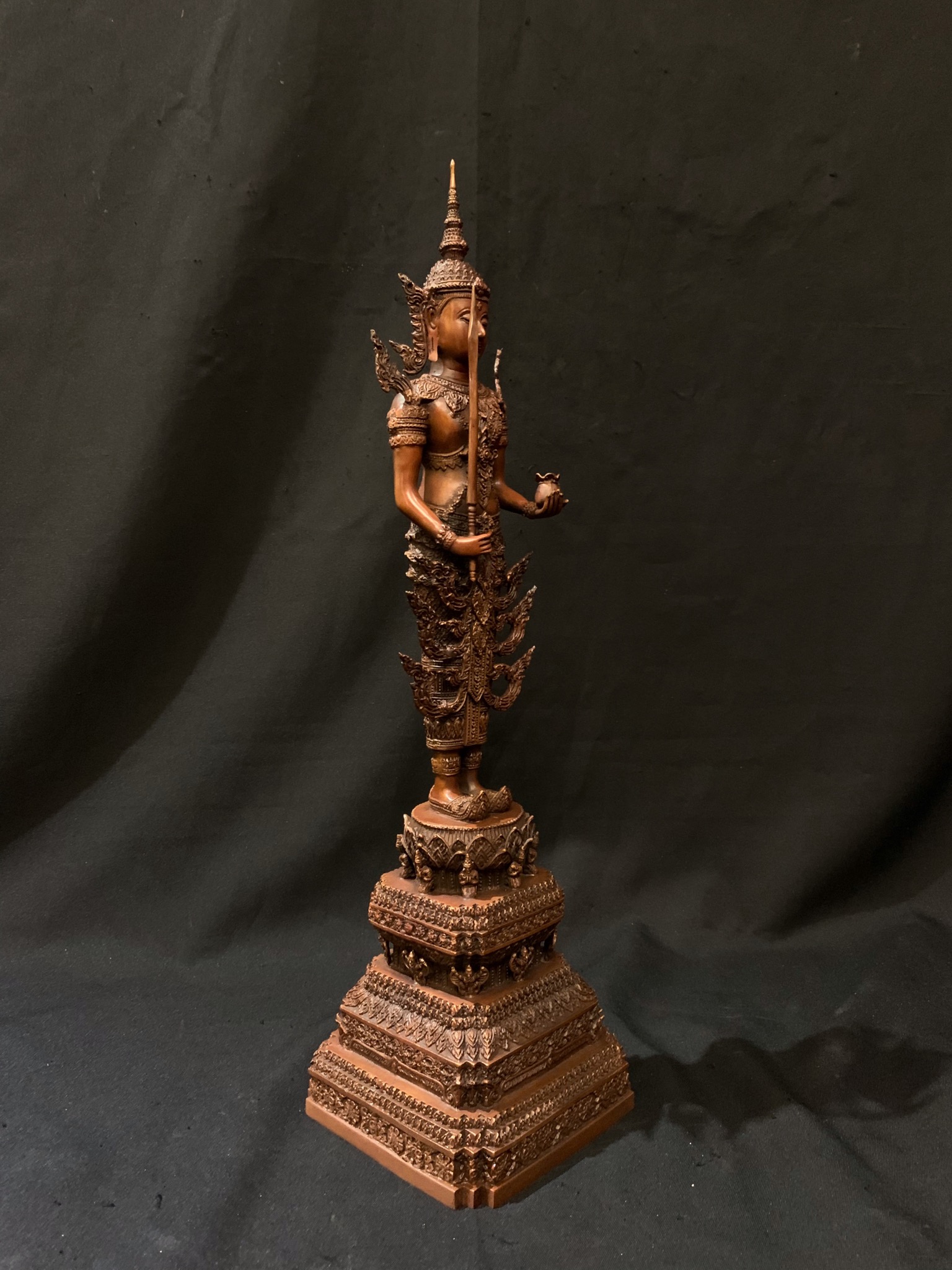 พระคลังมหาสมบัติ ทรงเครื่องจักพรรดิ์ หน้าตัก 5 นิ้ว