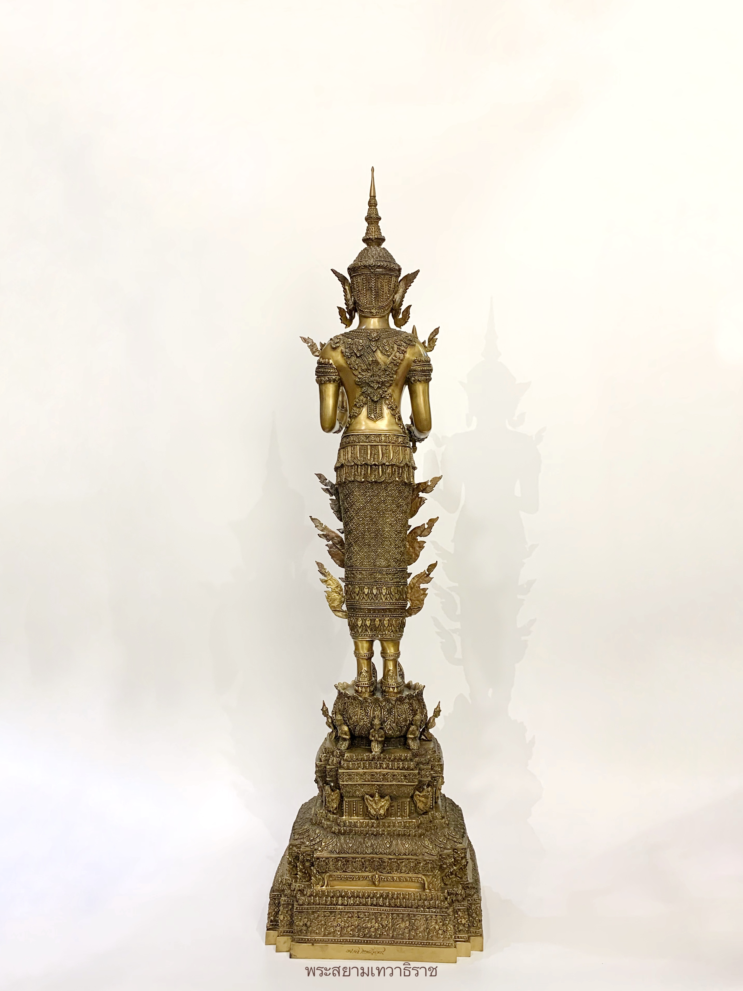 พระพุทธรูป ทรงเครื่องจักพรรดิ์ หน้าตัก 9 นิ้ว (ครบทั้ง 13 ปาง)