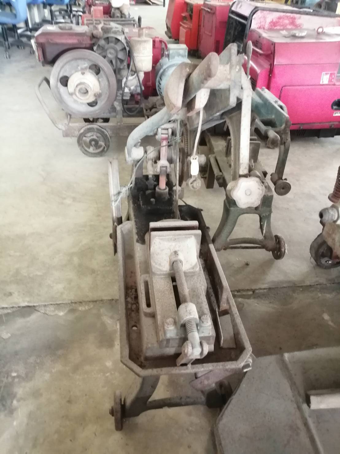 HERO เลื่อย