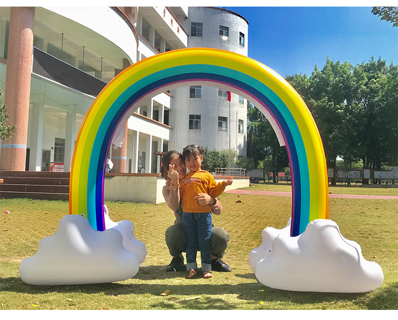 เป่าลมสายรุ้ง พ่นน้ำ Inflatable Rainbow Cloud Water Spray Toy