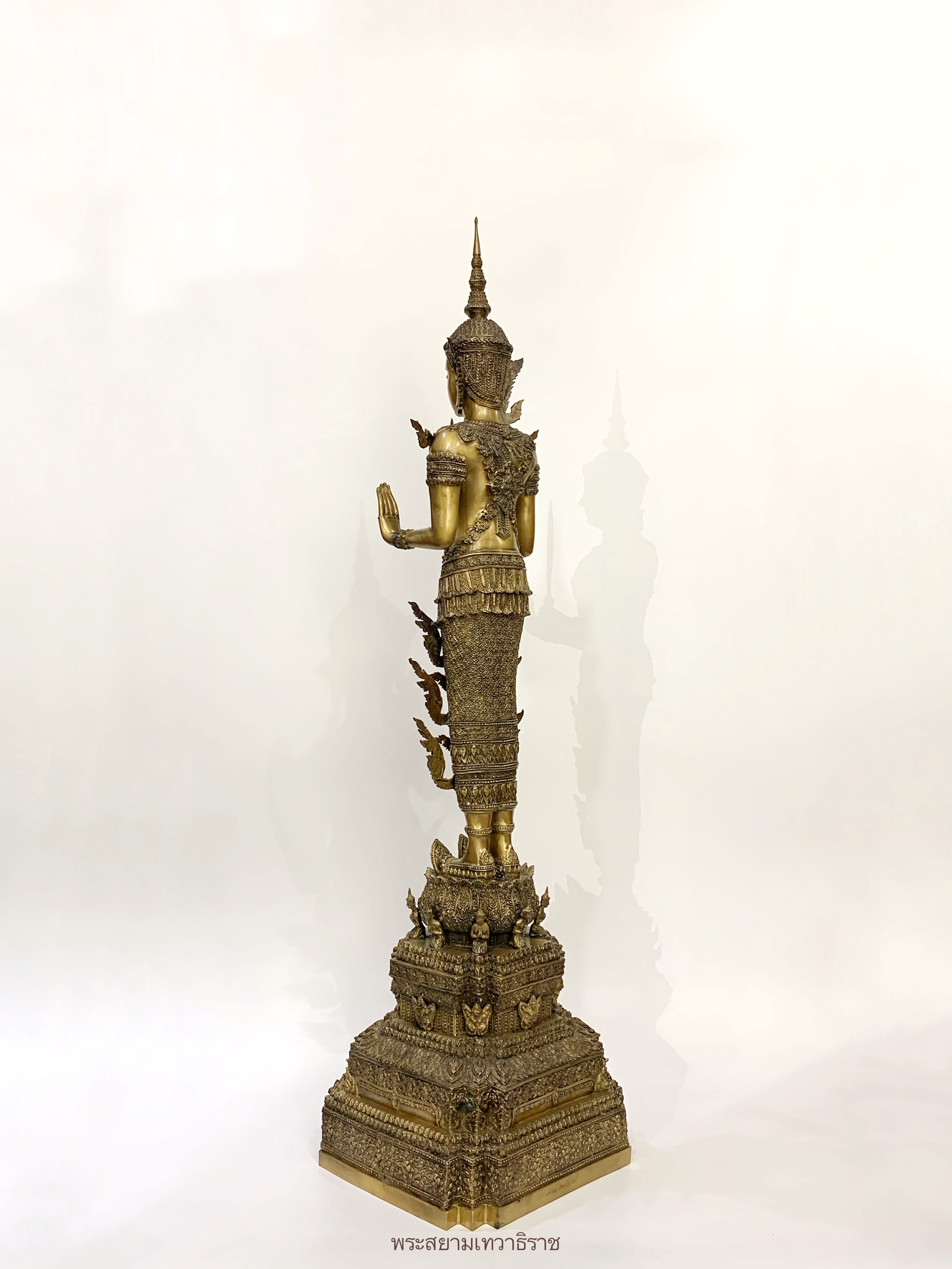 พระพุทธรูป ทรงเครื่องจักพรรดิ์ หน้าตัก 9 นิ้ว (ครบทั้ง 13 ปาง)