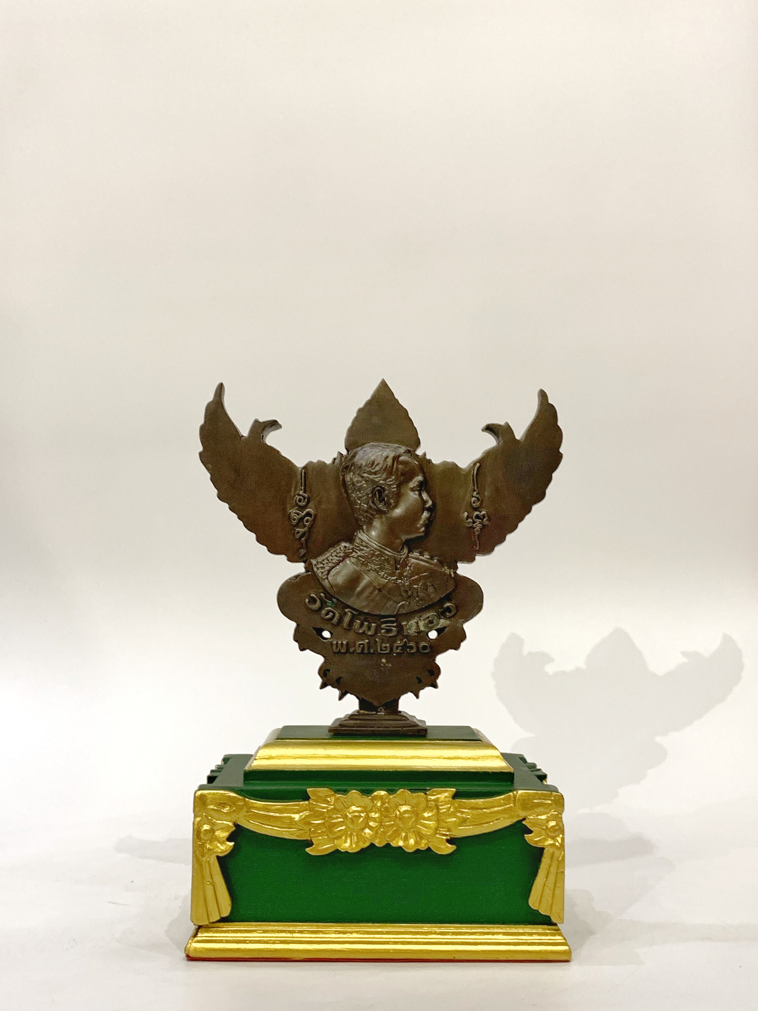 พญาครุฑองค์บูชา รุ่น เปิดขุมทรัพย์