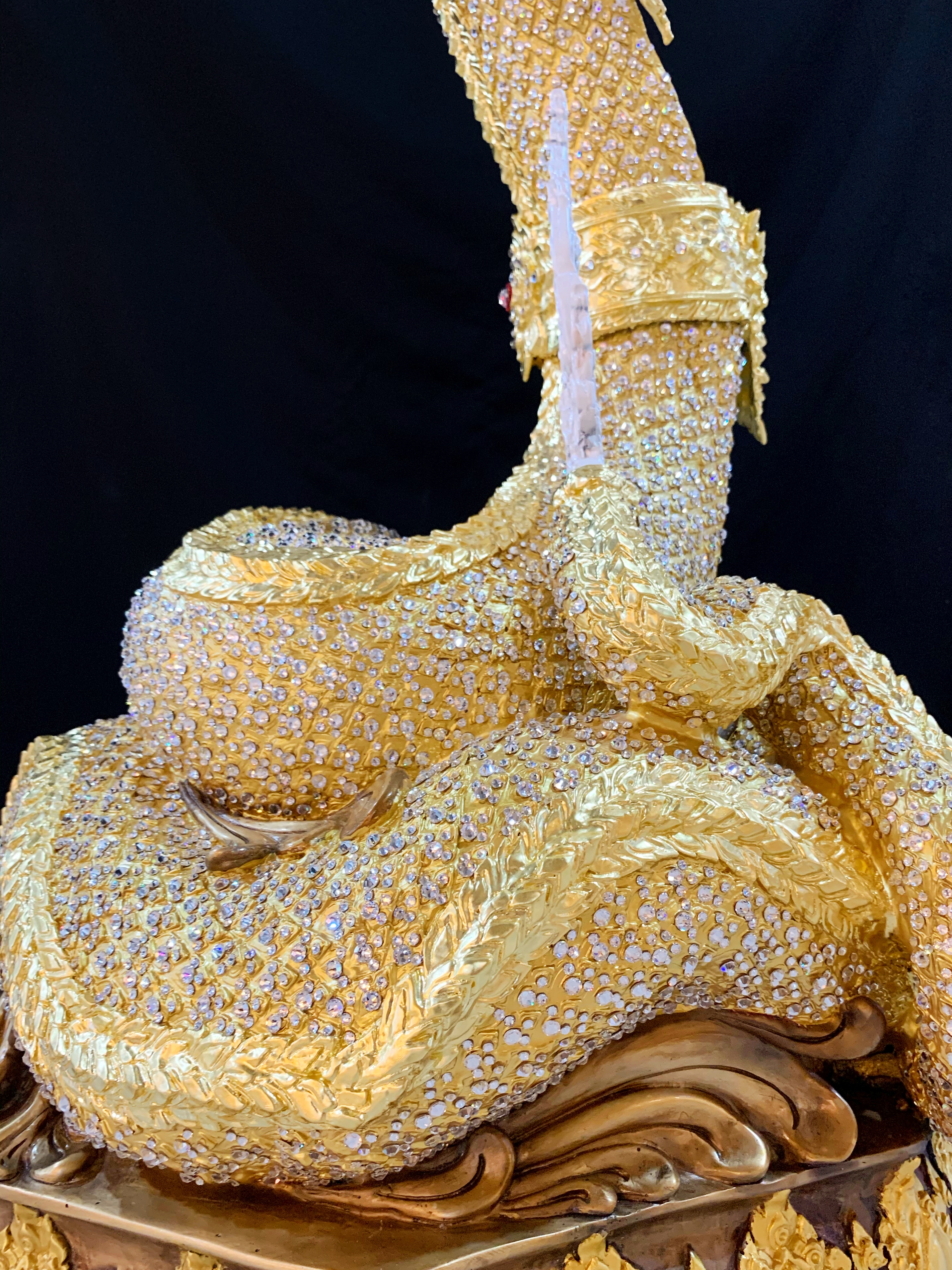 พญานาค สูง 159 cm.