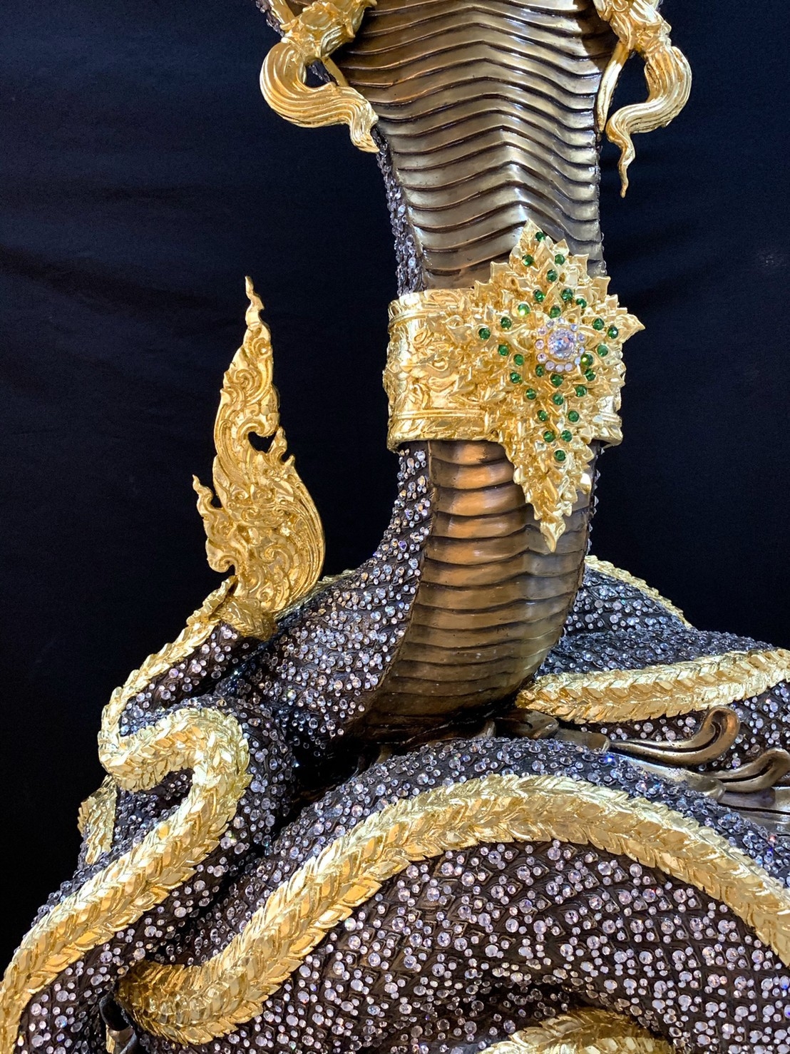 พญานาค สูง 159 cm.