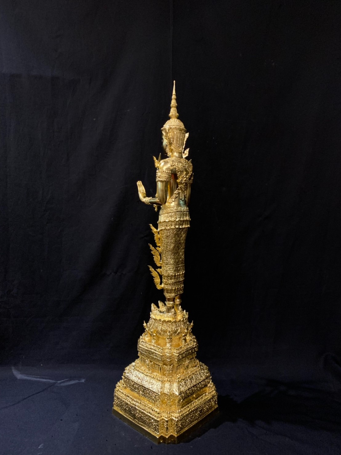 พระสยามเทวาธิราช ทรงเครื่องจักรพรรดิ์ หน้าตัก 9 นิ้ว