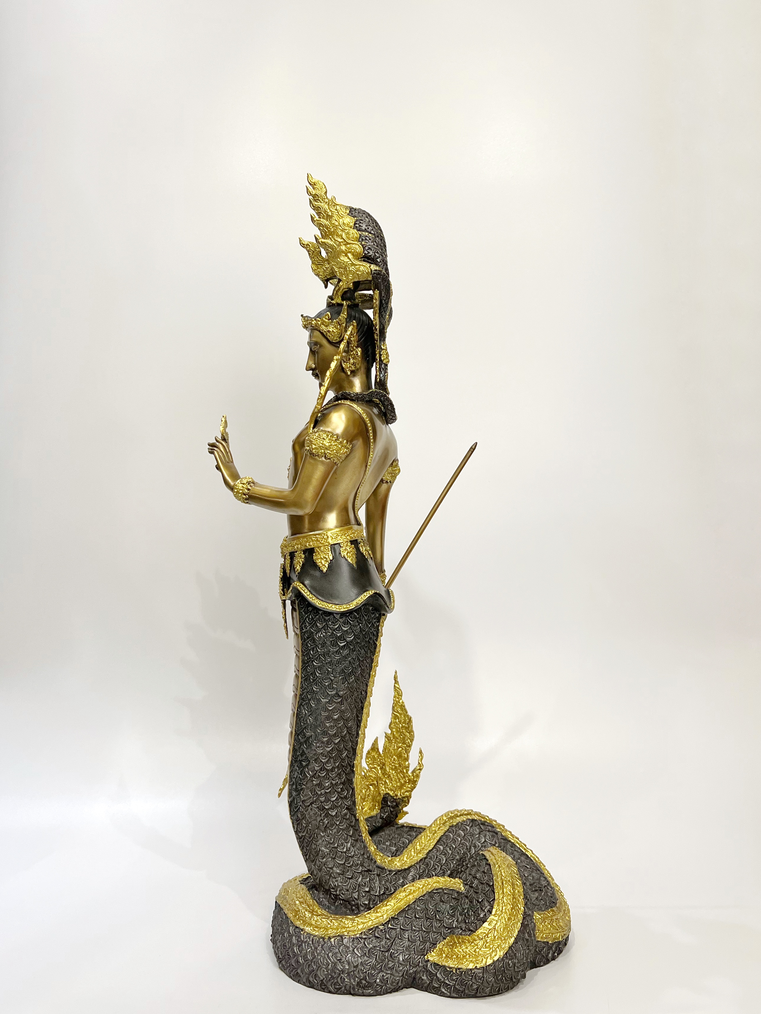 ปู่นาคราช หน้าตัก 12 นิ้ว