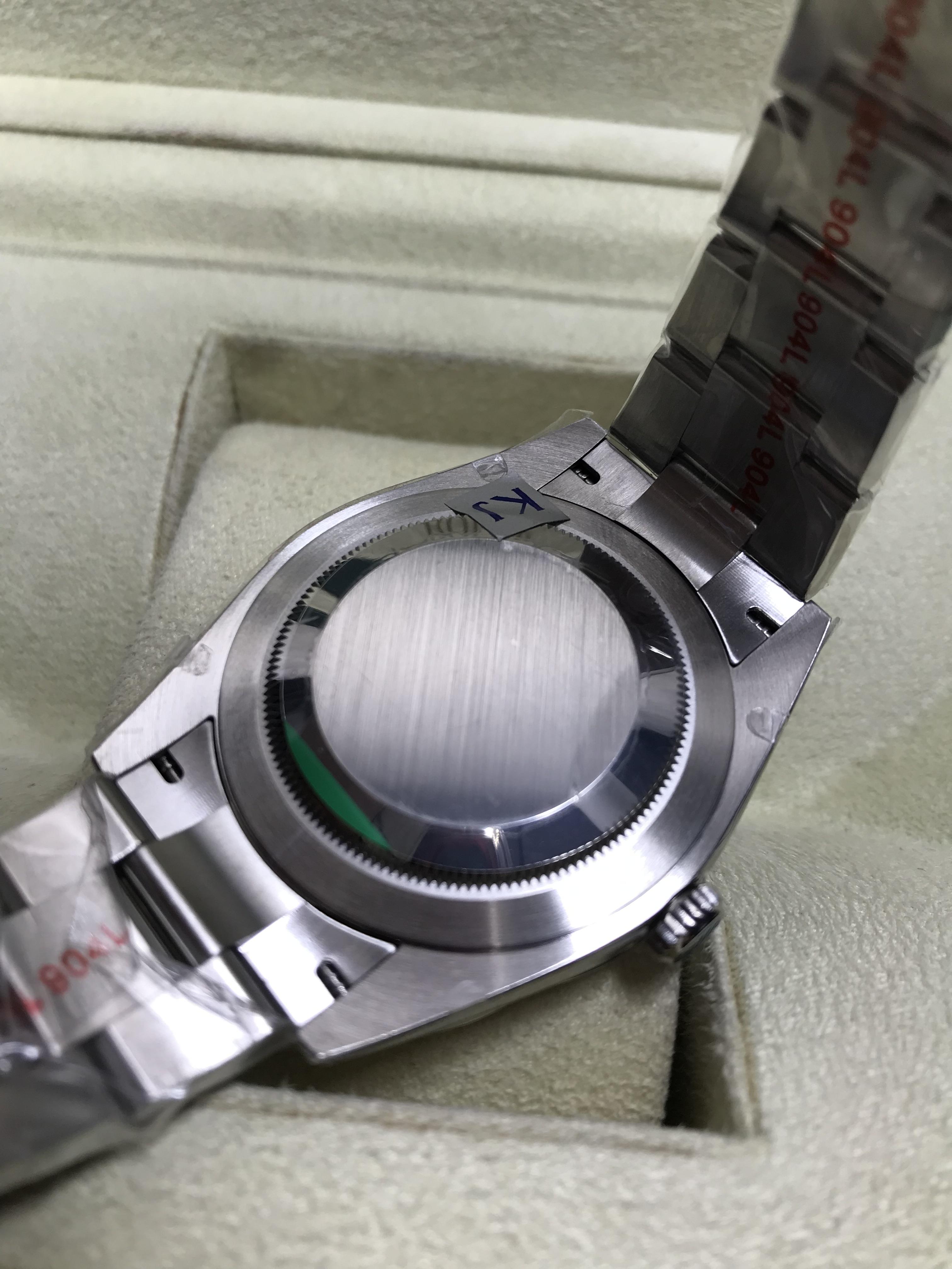 Rolex Oyster Perpetual 41 (Swiss EW)