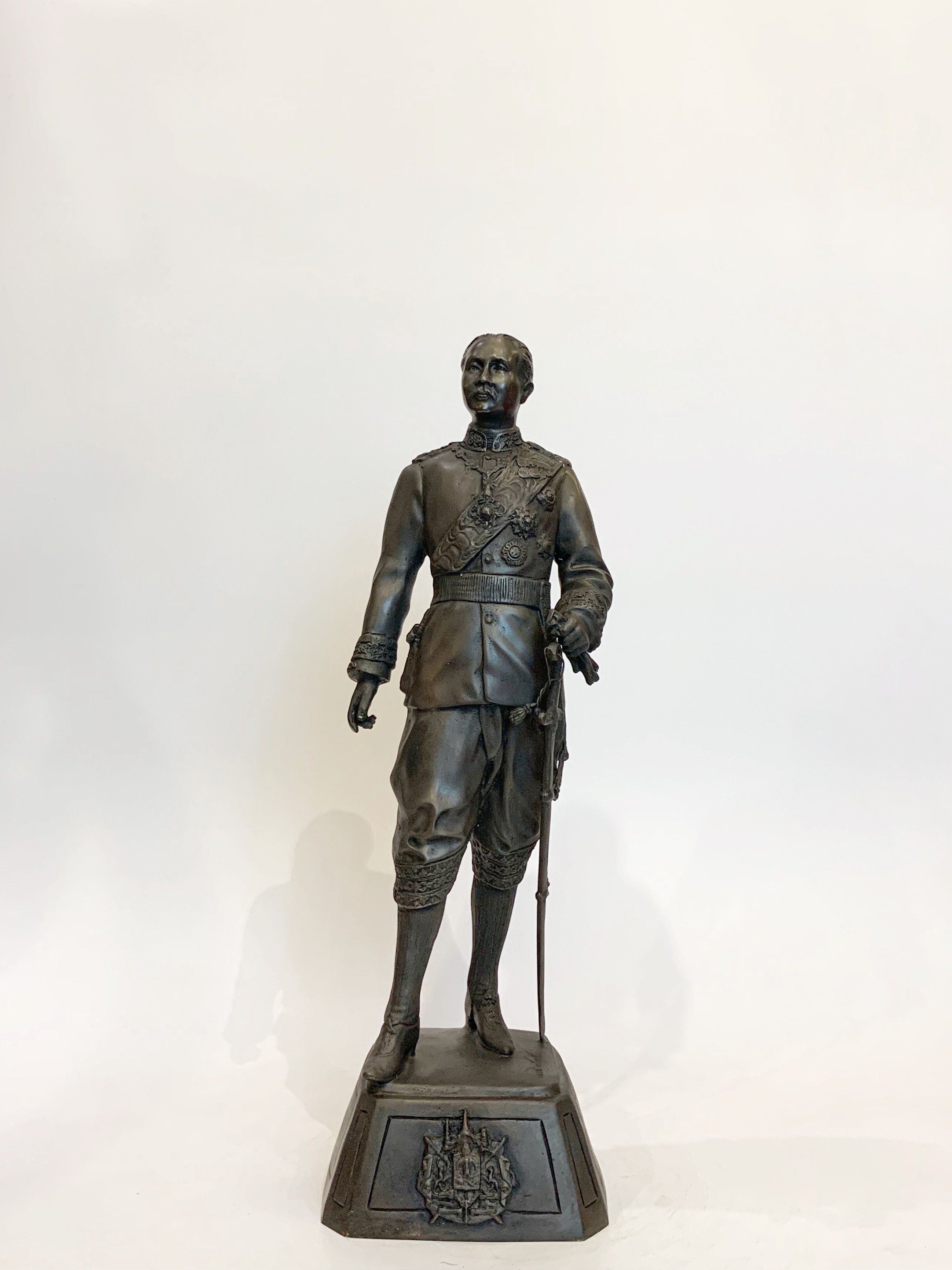 รัชกาลที่ 5 หน้าตัก 9 นิ้ว