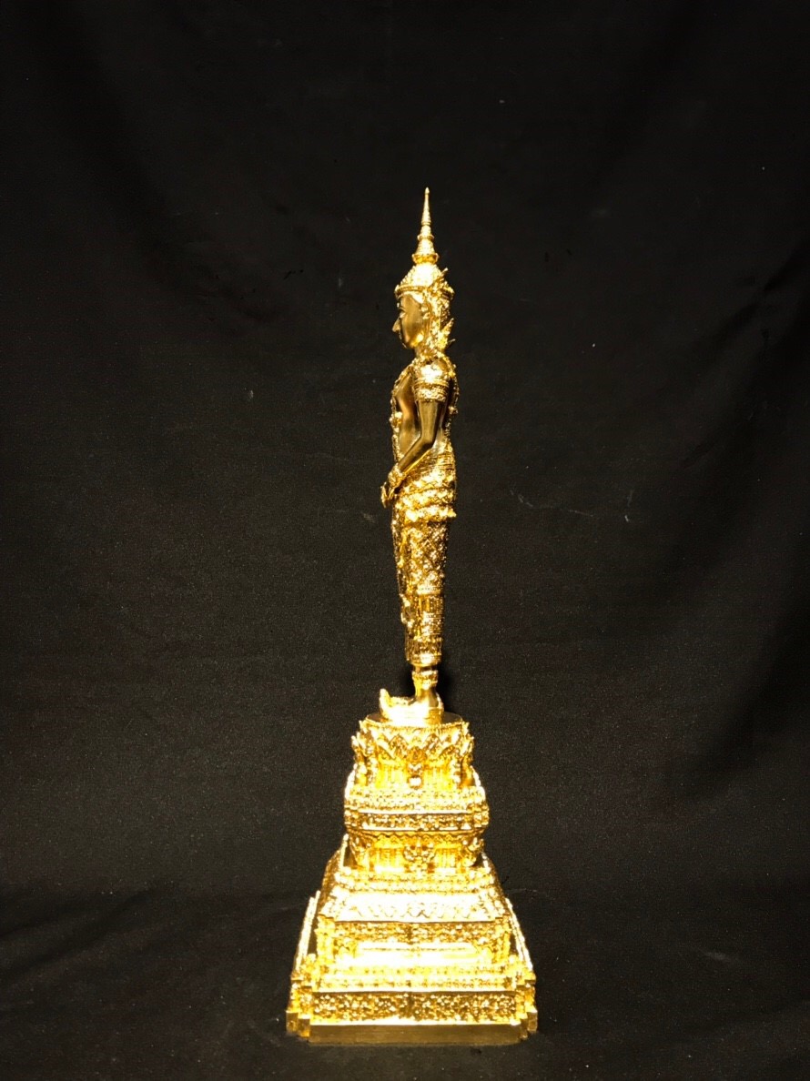 พระพุทธรูปปางถวายเนตร ทรงเครื่องจักพรรดิ์ หน้าตัก 5 นิ้ว