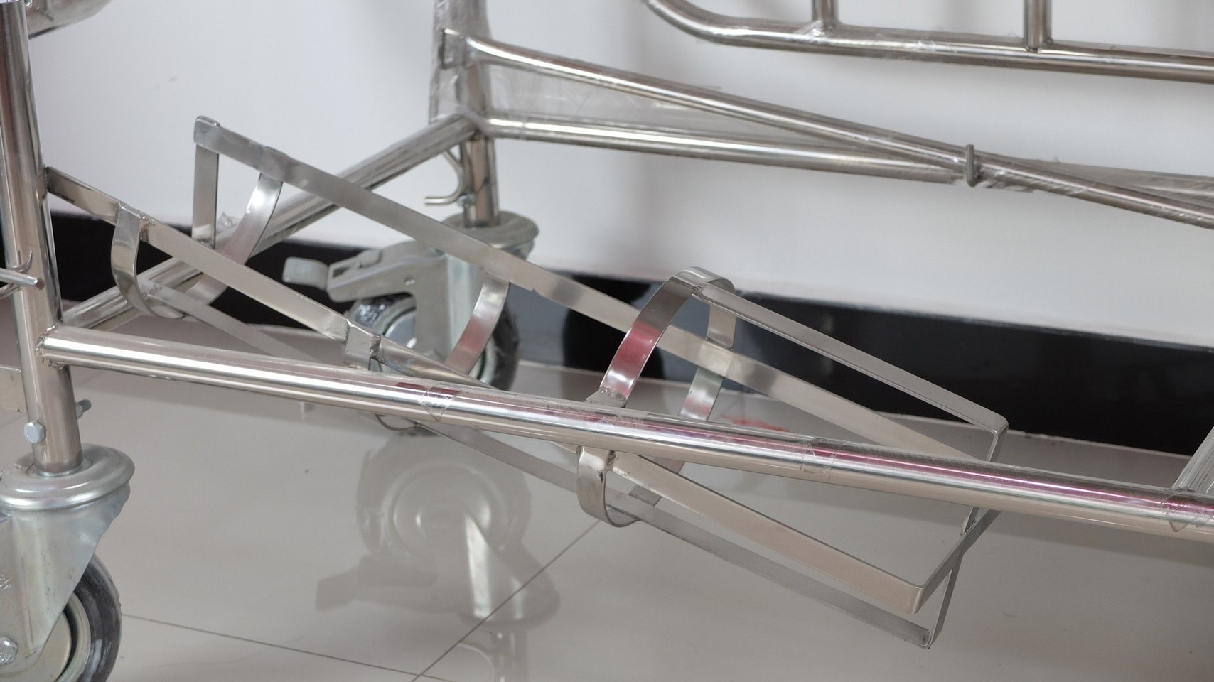 รถเข็นเปลหาม รถเข็นนอนเคลื่อนย้ายผู้ป่วย สแตนเลส PP035 (STRETCHER)