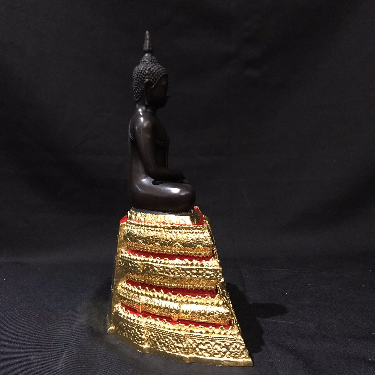 พระประธานยิ้มรับฟ้า หน้าตัก 5 นิ้ว