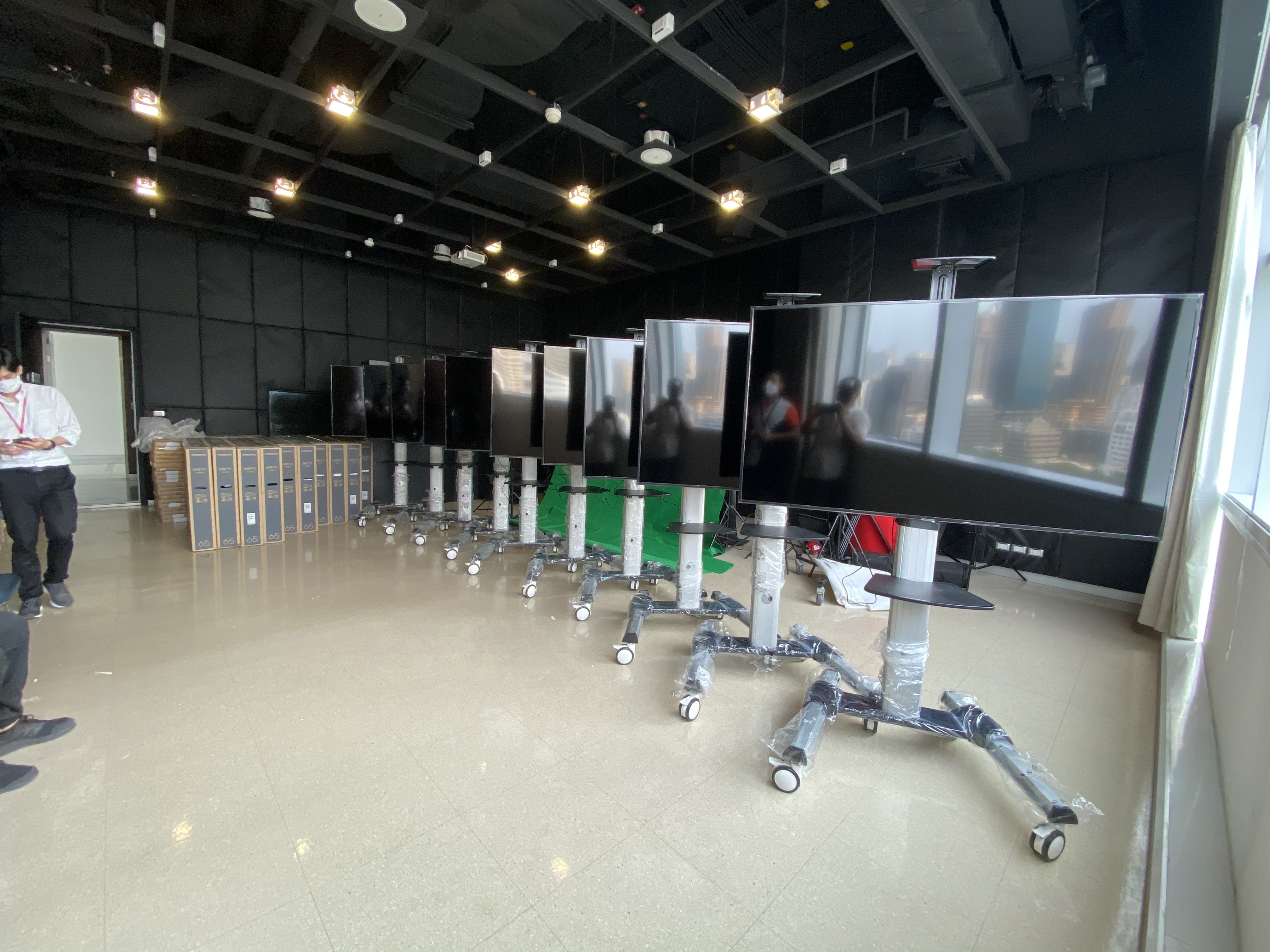 JMTVSTAND MT-F8300 ขาตั้งพื้นทีวีล้อเลื่อน(TV Stand)วัสดุ Aluminium อลูมิเนียม แบบล้อเลื่อนปรับสูง/ต่ำ ปรับก้ม-เงยได้ 32-75 นิ้ว {รับประกัน 3 ปี}0964746498