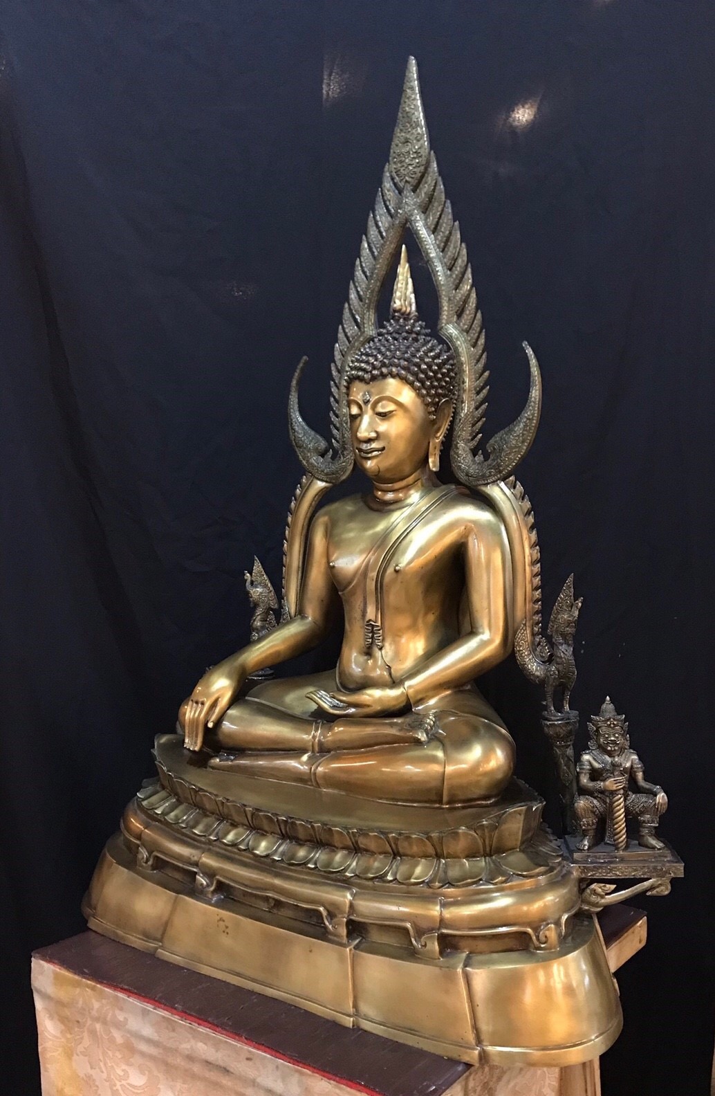 พระพุทธชินราช หน้าตัก 20 นิ้ว