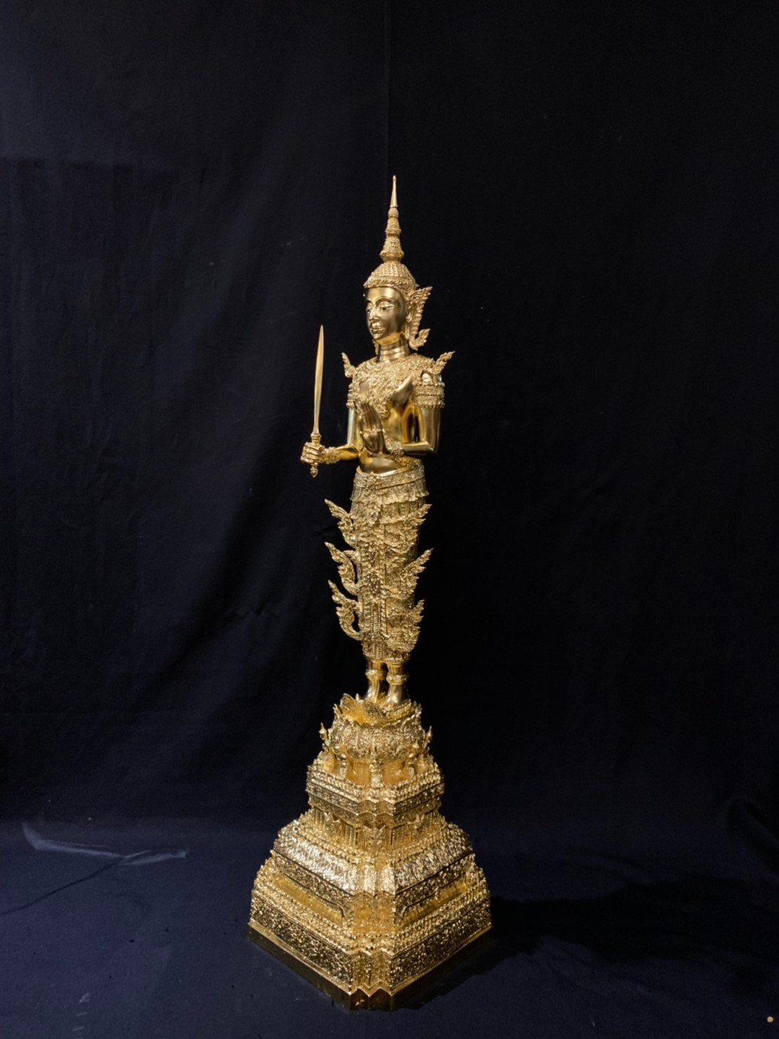 พระสยามเทวาธิราช ทรงเครื่องจักรพรรดิ์ หน้าตัก 9 นิ้ว