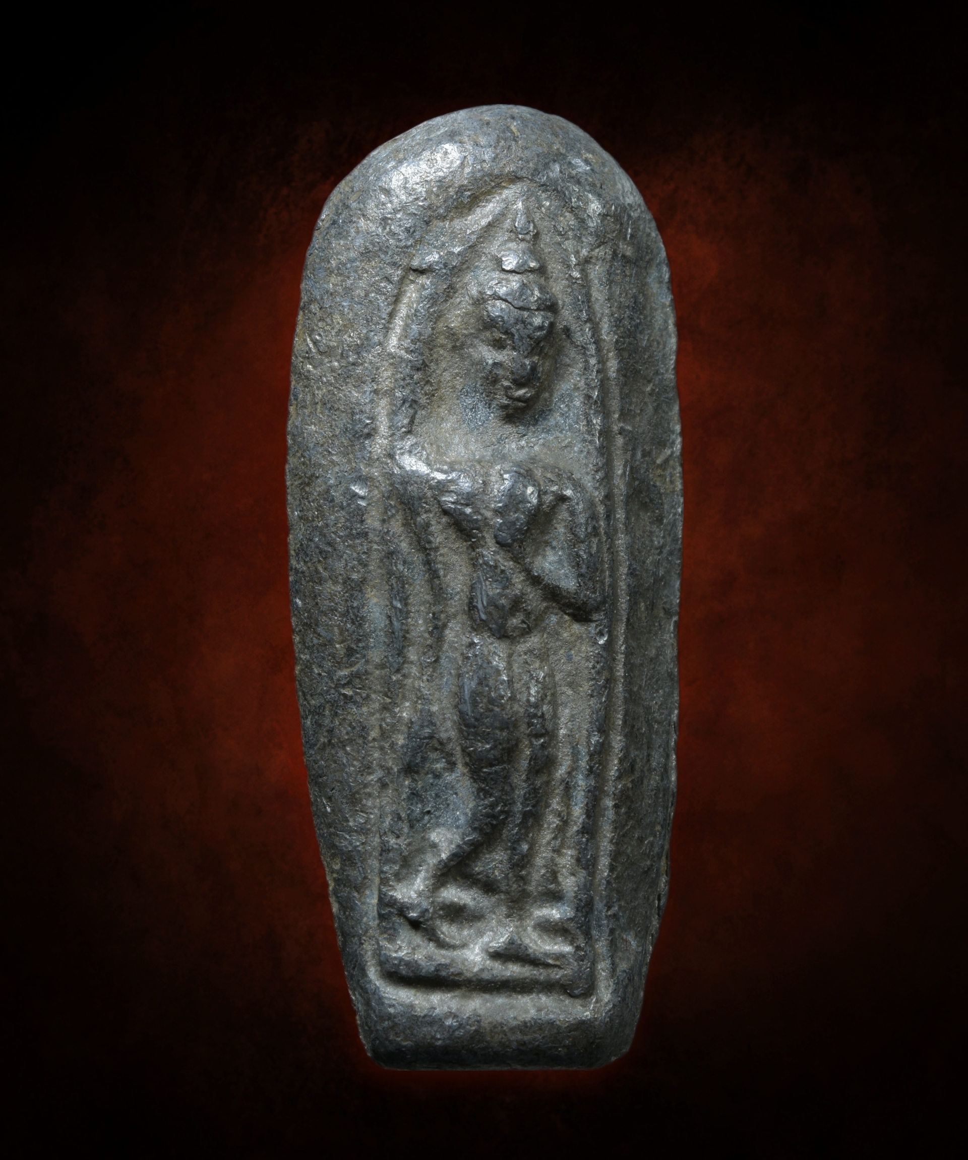 พระลีลาเม็ดขนุน เนื้อชินตะกั่ว