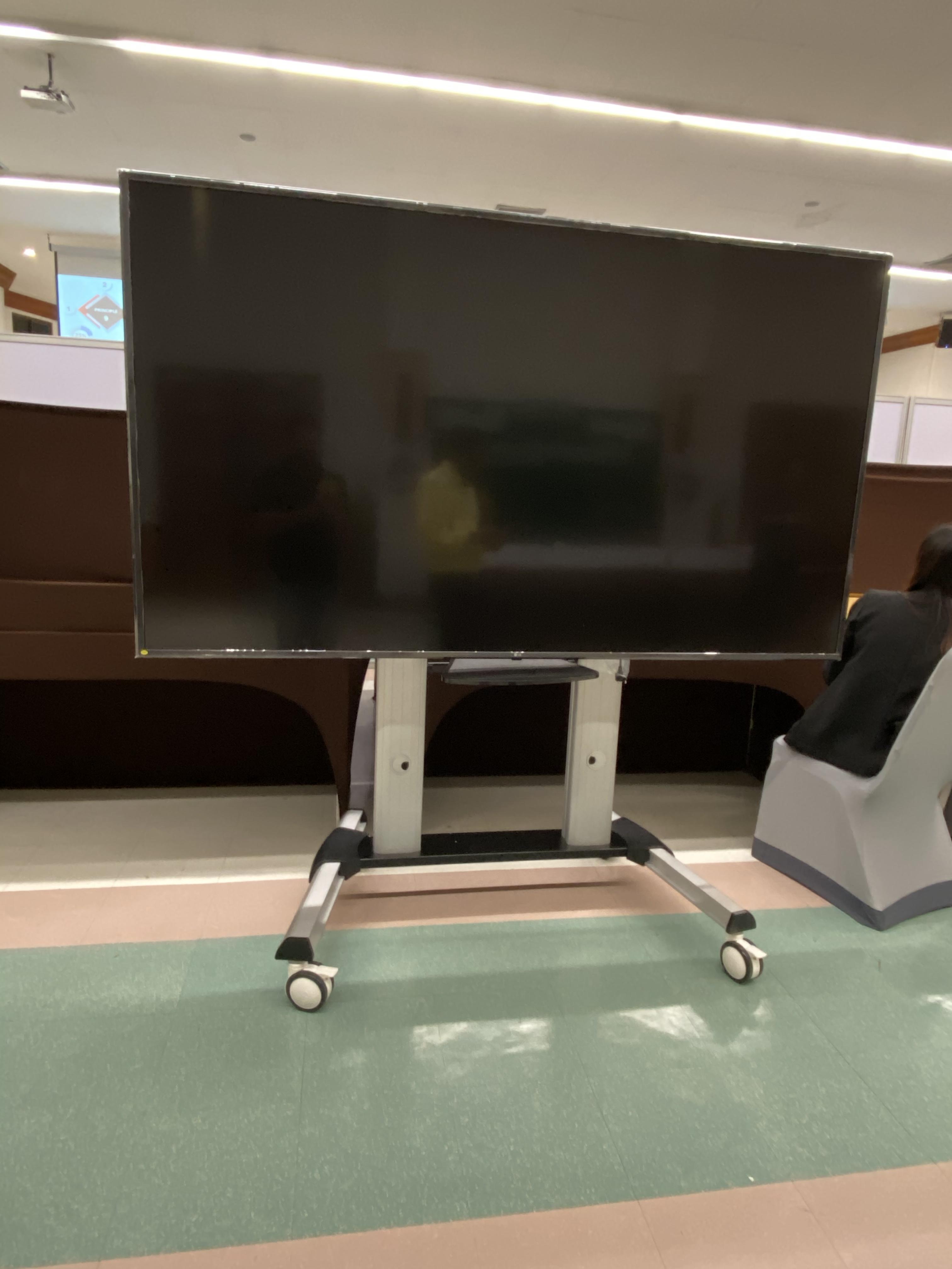 JMTVSTAND MT-F8200 ขาตั้งพื้นทีวีมีล้อเลื่อน(TV Stand) วัสดุ Aluminium อลูมิเนียม แบบล้อเลื่อนปรับสูง/ต่ำได้ 55"-98" นิ้ว{รับประกันสินค้า 3 ปี}0964746498