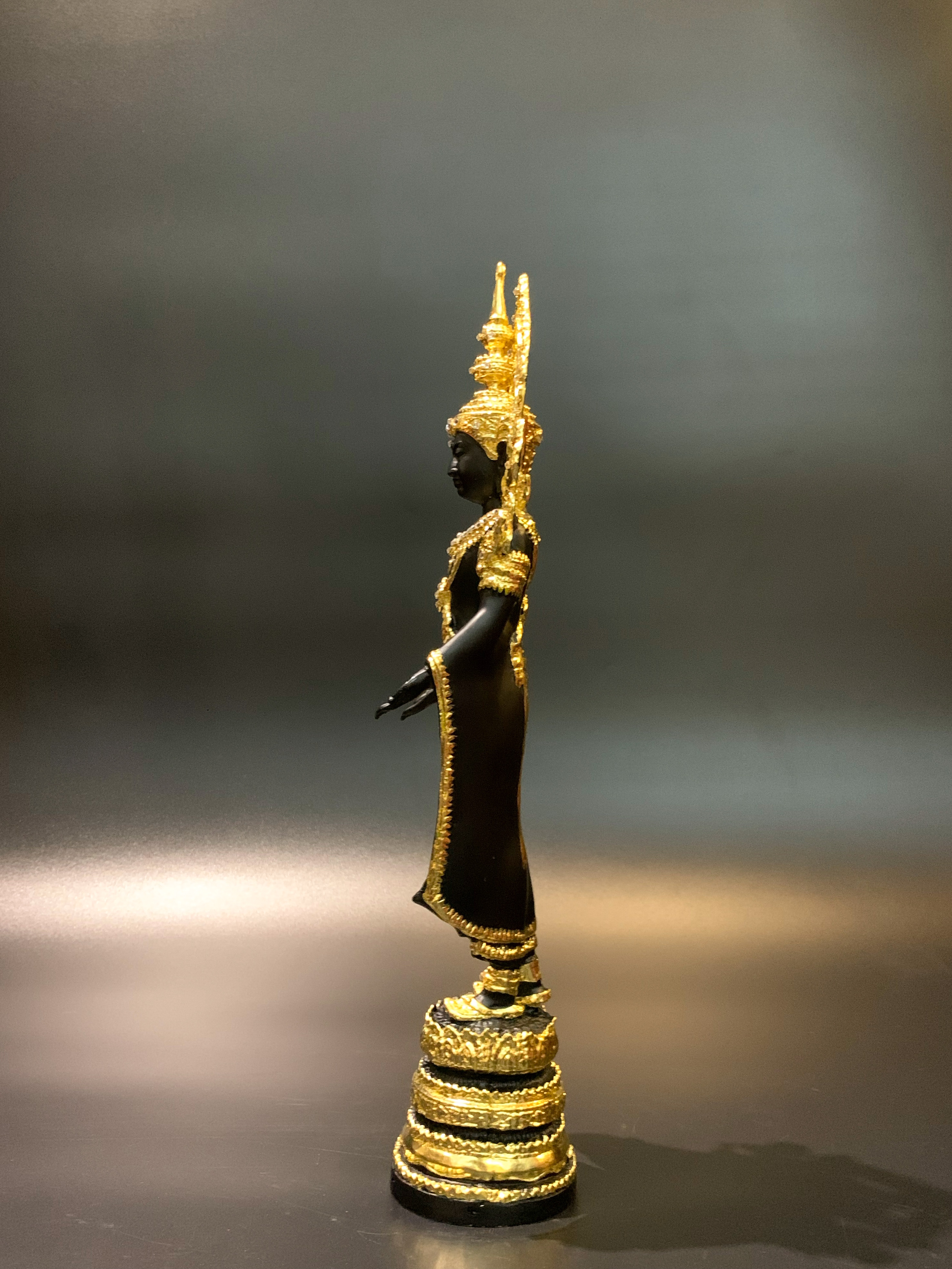 พระพุทธมหาจักรพรรดิ ปางเปิดโลก หน้าตัก 5 นิ้ว