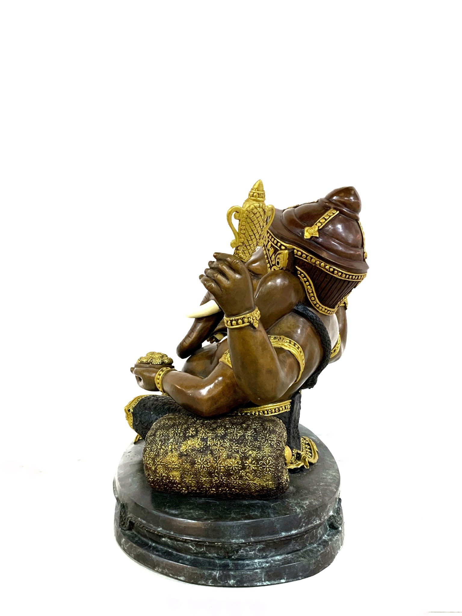 พระพิฆเนศ ปางเสวยสุข หน้าตัก 18 นิ้ว