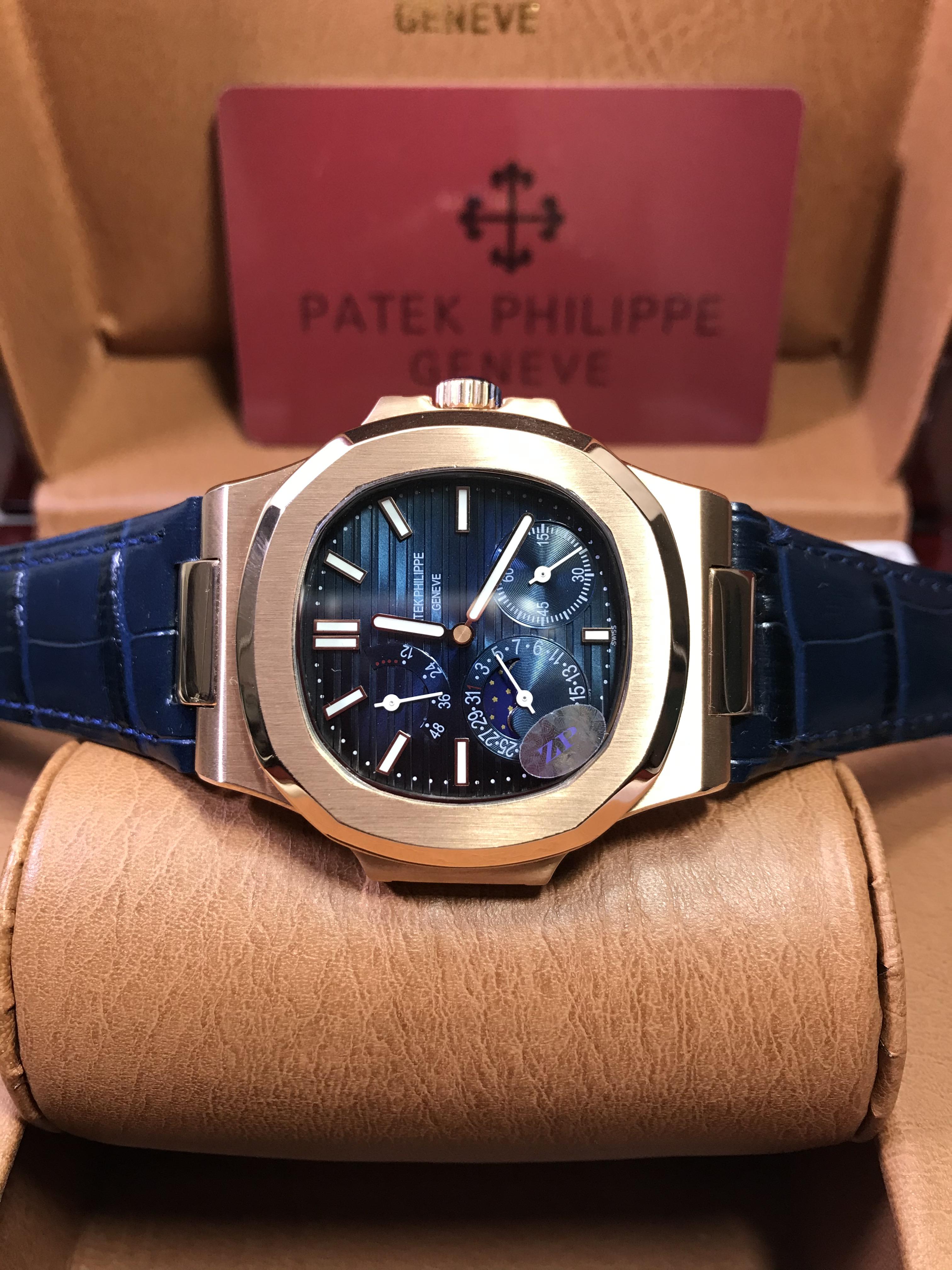 Patek Philippe Nautilus 5712